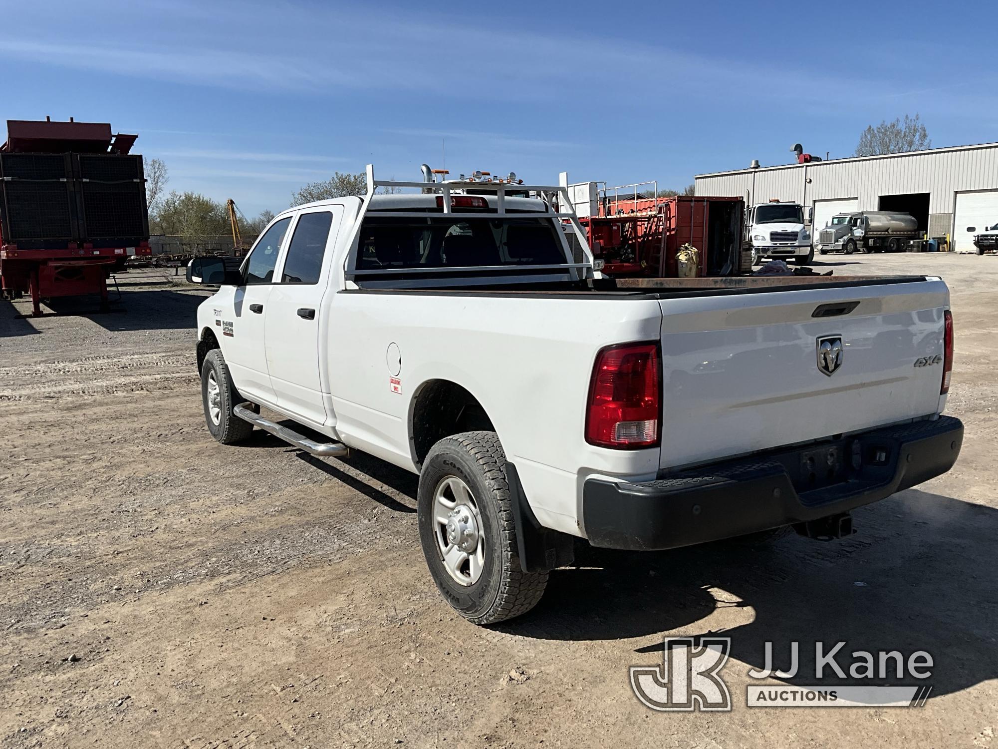 (Rosebush, MI) 2014 RAM 2500 4x4 Pickup Truck Runs & Moves) (Jump To Start.