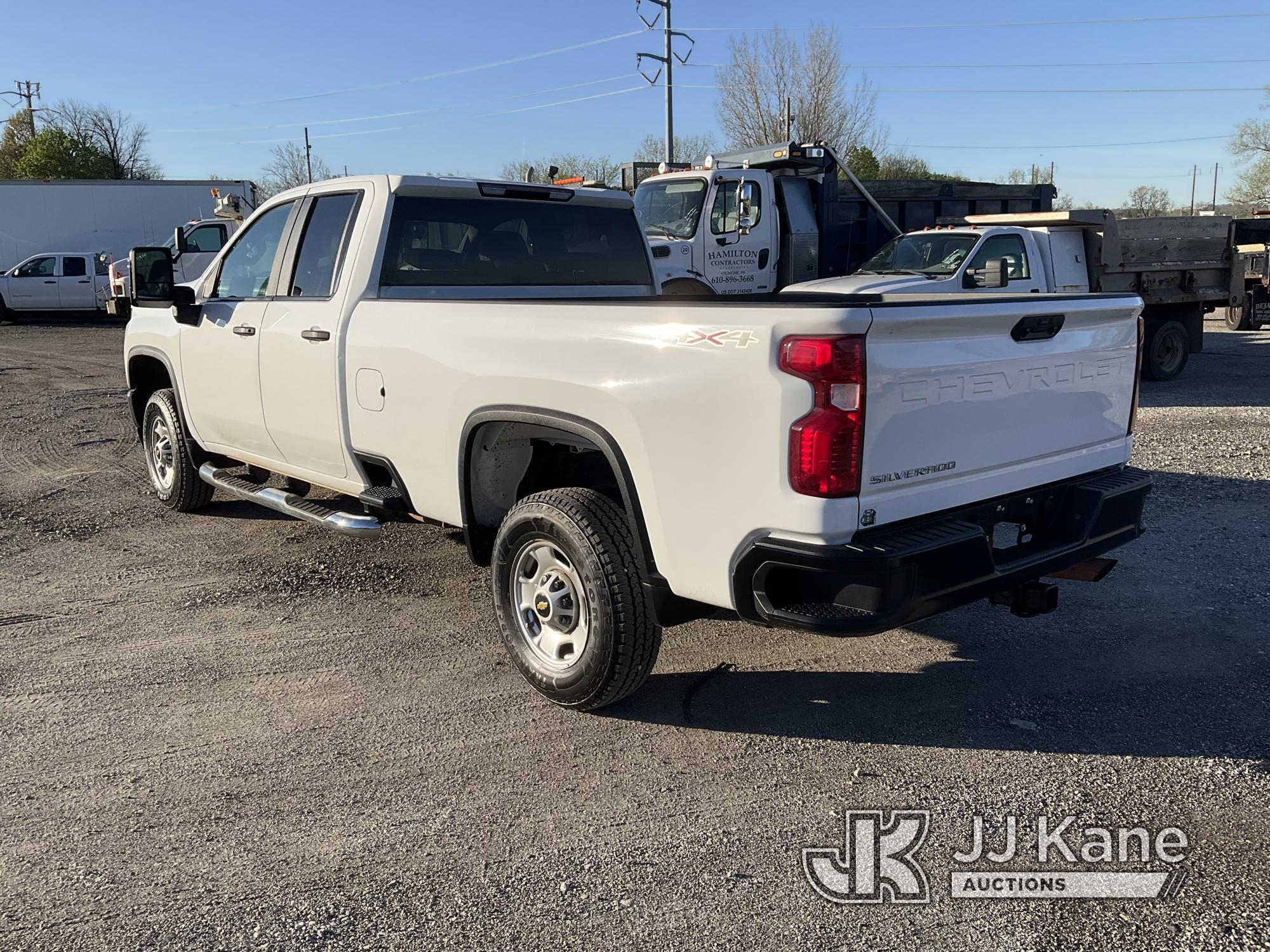 (Maple Shade, NJ) 2020 Chevrolet Silverado 2500HD 4x4 Extended-Cab Pickup Truck Runs & Moves, Check