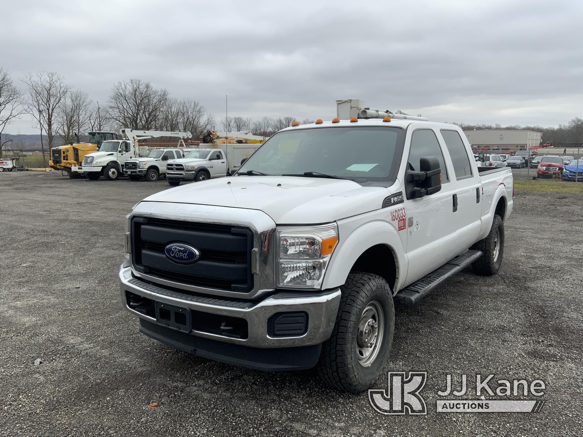 (Ashland, OH) 2016 Ford F250 4x4 Extended-Cab Pickup Truck Runs) (Will Not Move, Bad Transmission) (