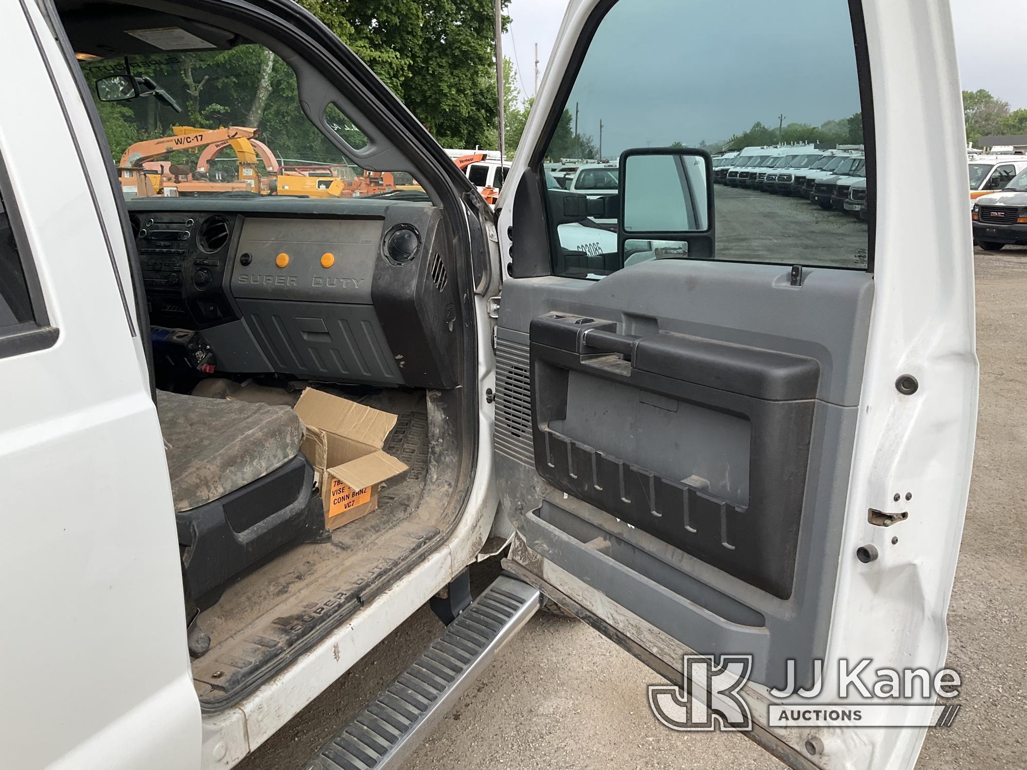 (Plymouth Meeting, PA) 2013 Ford F250 4x4 Crew-Cab Pickup Truck Runs & Moves, Body & Rust Damage, Se