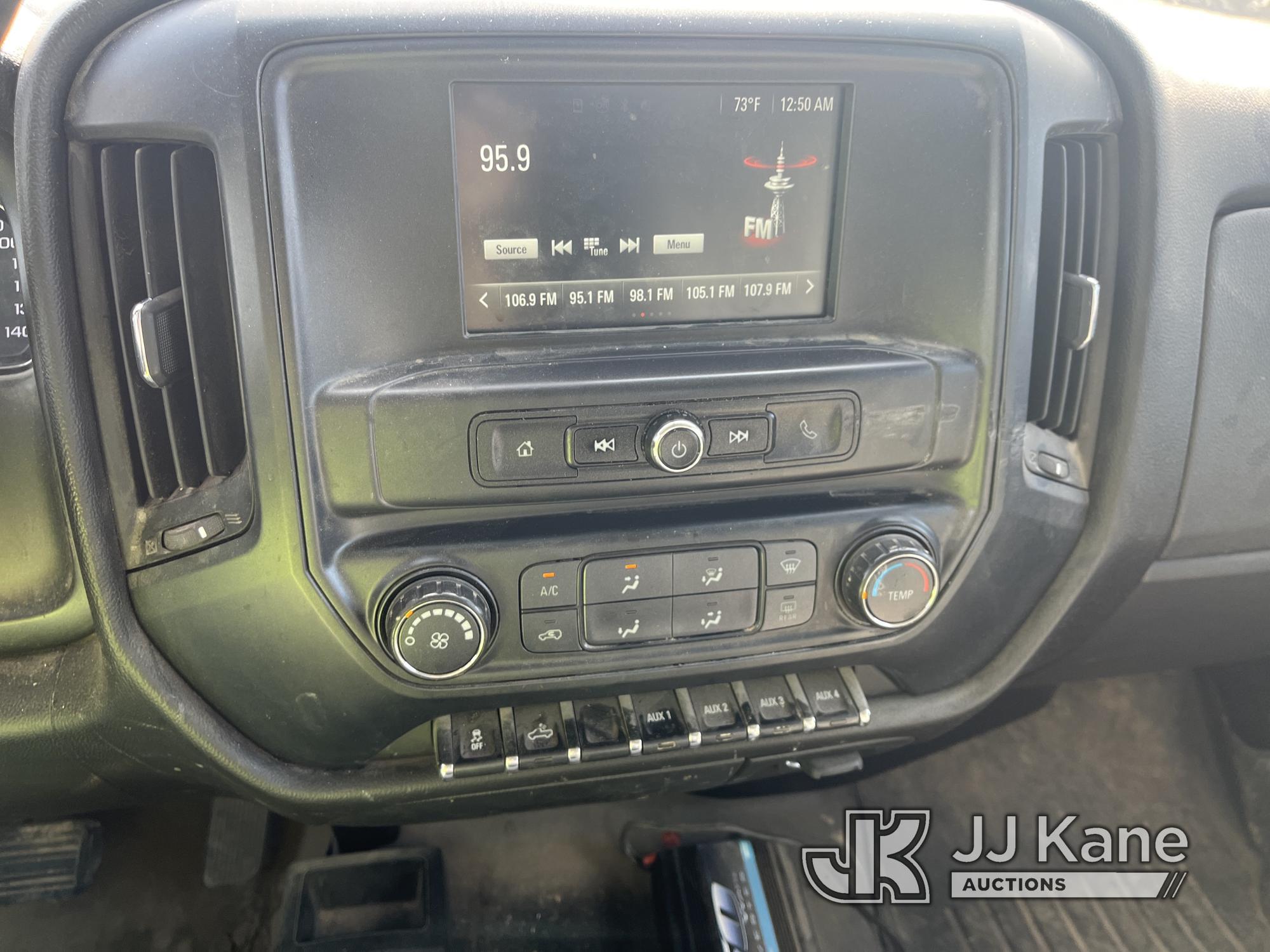 (Smock, PA) 2016 GMC Sierra 2500HD 4x4 Extended-Cab Pickup Truck Title Delay) (Runs & Moves, Rust Da