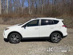 (Shrewsbury, MA) 2017 Toyota RAV4 AWD 4-Door Sport Utility Vehicle Runs & Moves) (Body & Rust Damage