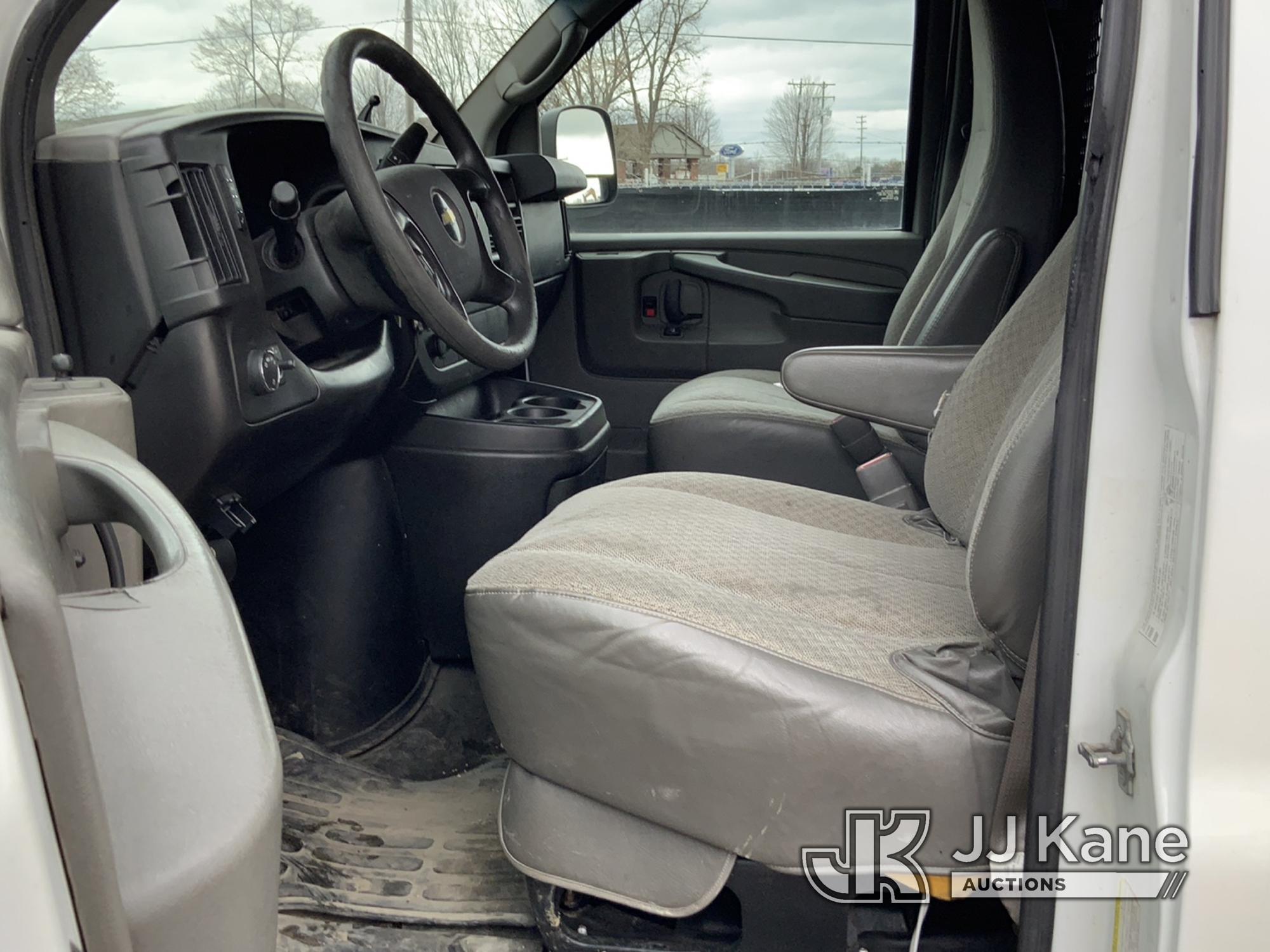 (Charlotte, MI) 2010 Chevrolet Express G2500 Cargo Van Runs, Moves, Jump to Start, Rust