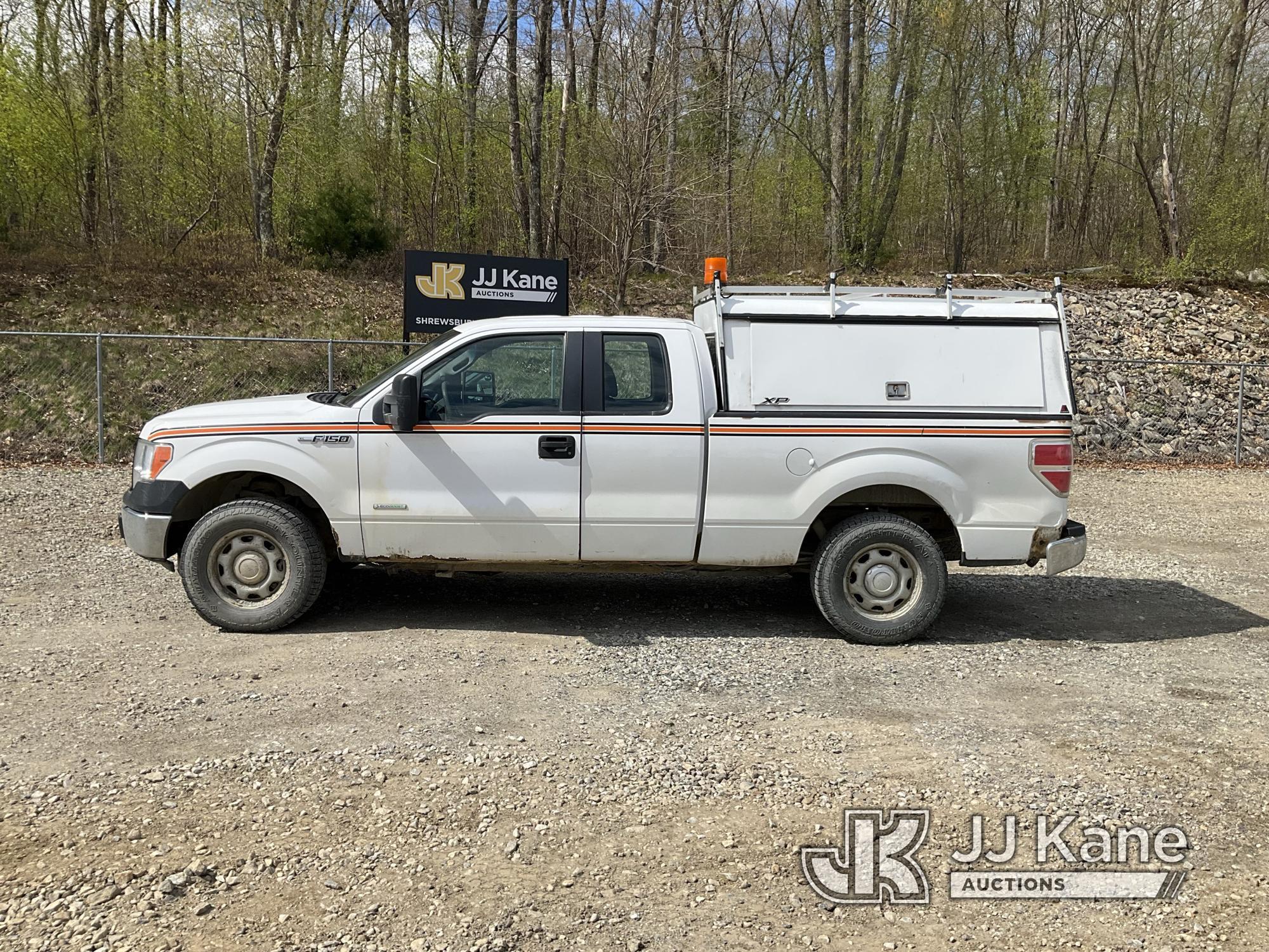 (Shrewsbury, MA) 2014 Ford F150 4x4 Extended-Cab Pickup Truck Runs & Moves) (Check Engine Light On,