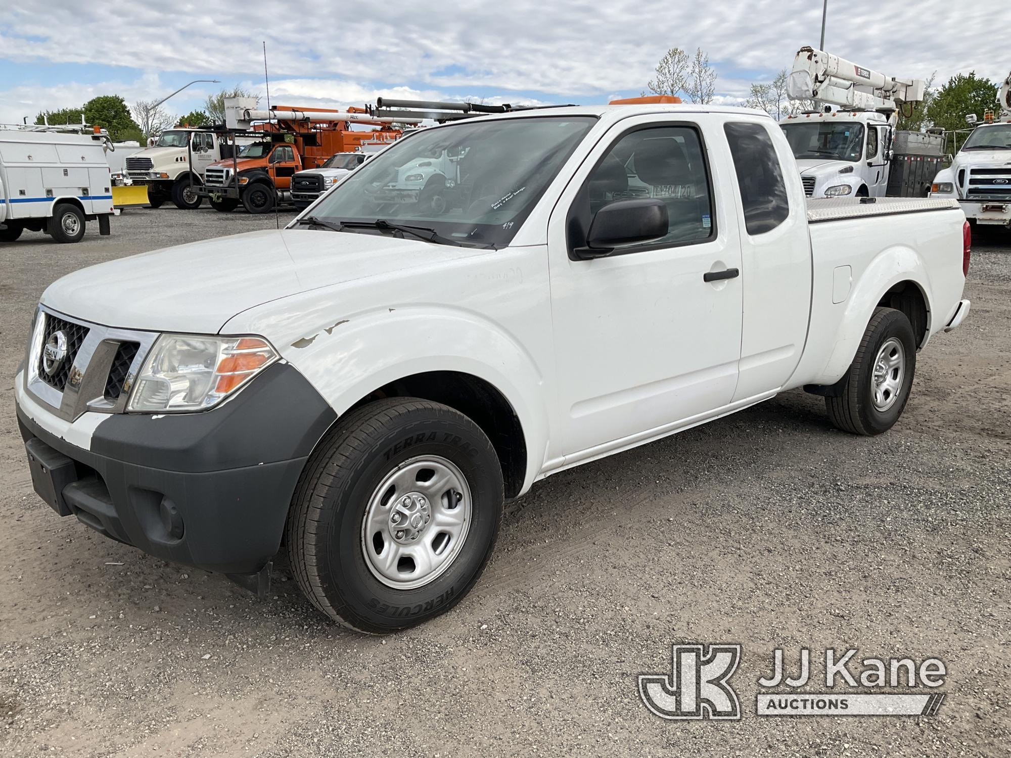 (Plymouth Meeting, PA) 2017 Nissan Frontier Extended-Cab Pickup Truck Runs & Moves, Body & Rust Dama