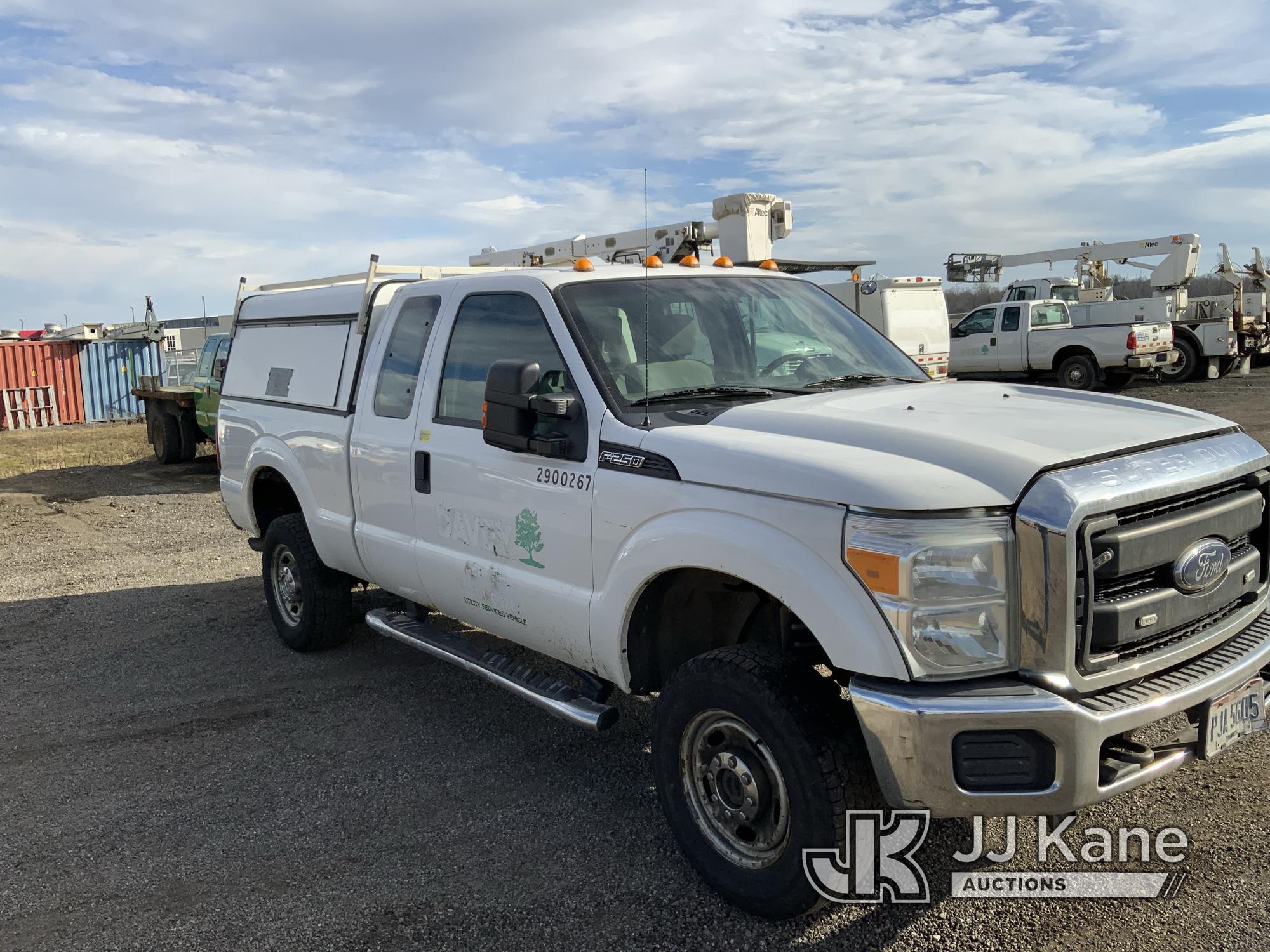 (Ashland, OH) 2015 Ford F250 4x4 Extended-Cab Pickup Truck Runs & Moves) (Check Engine Light On, Rus