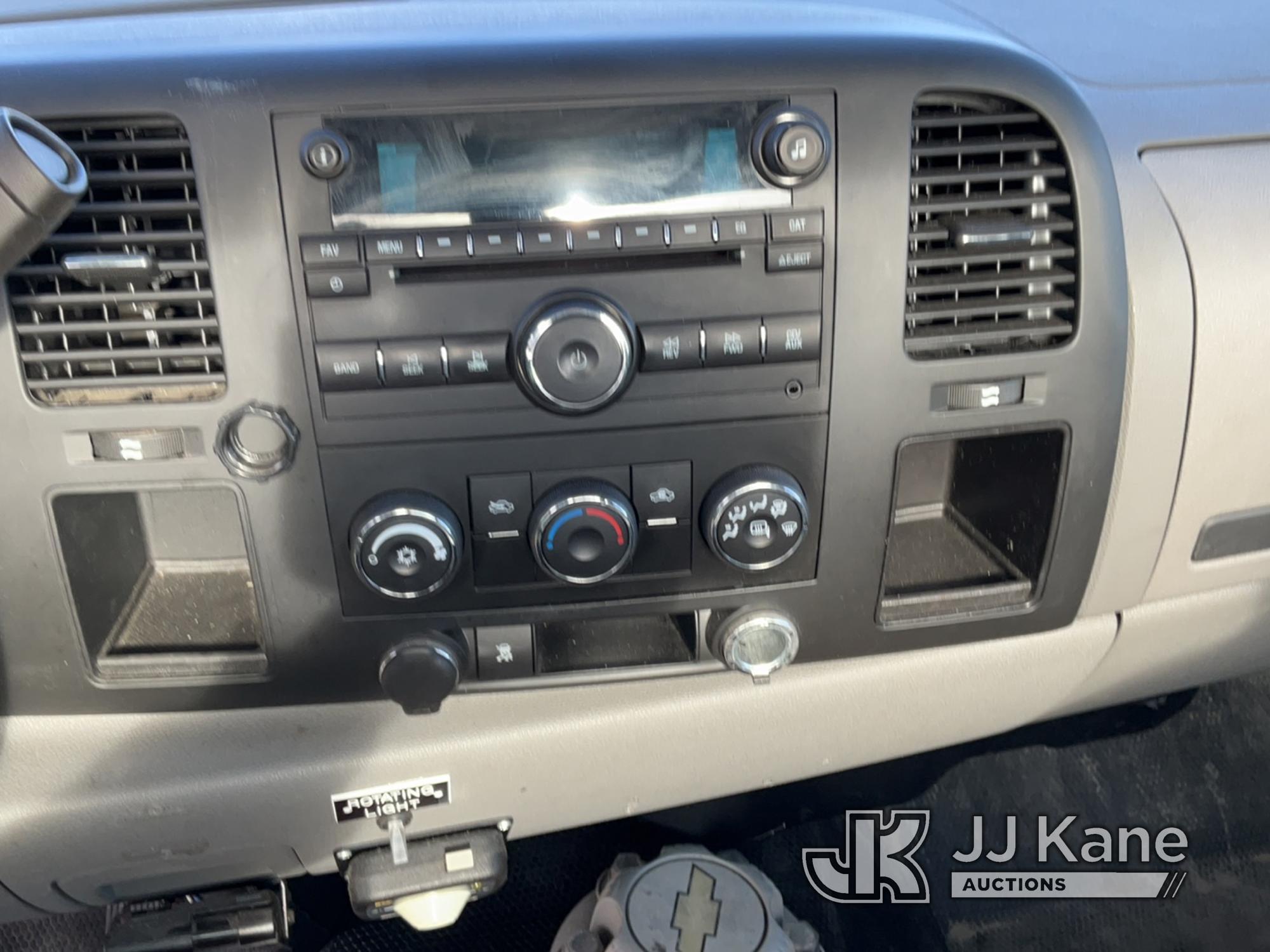 (Charlotte, MI) 2009 Chevrolet Silverado 1500 Pickup Truck Runs & Moves) (Rust Damage, Body Damage