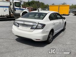 (Chester Springs, PA) 2015 Honda Civic Hybrid 4-Door Sedan Runs & Moves, Mildew Smell, Body & Rust D