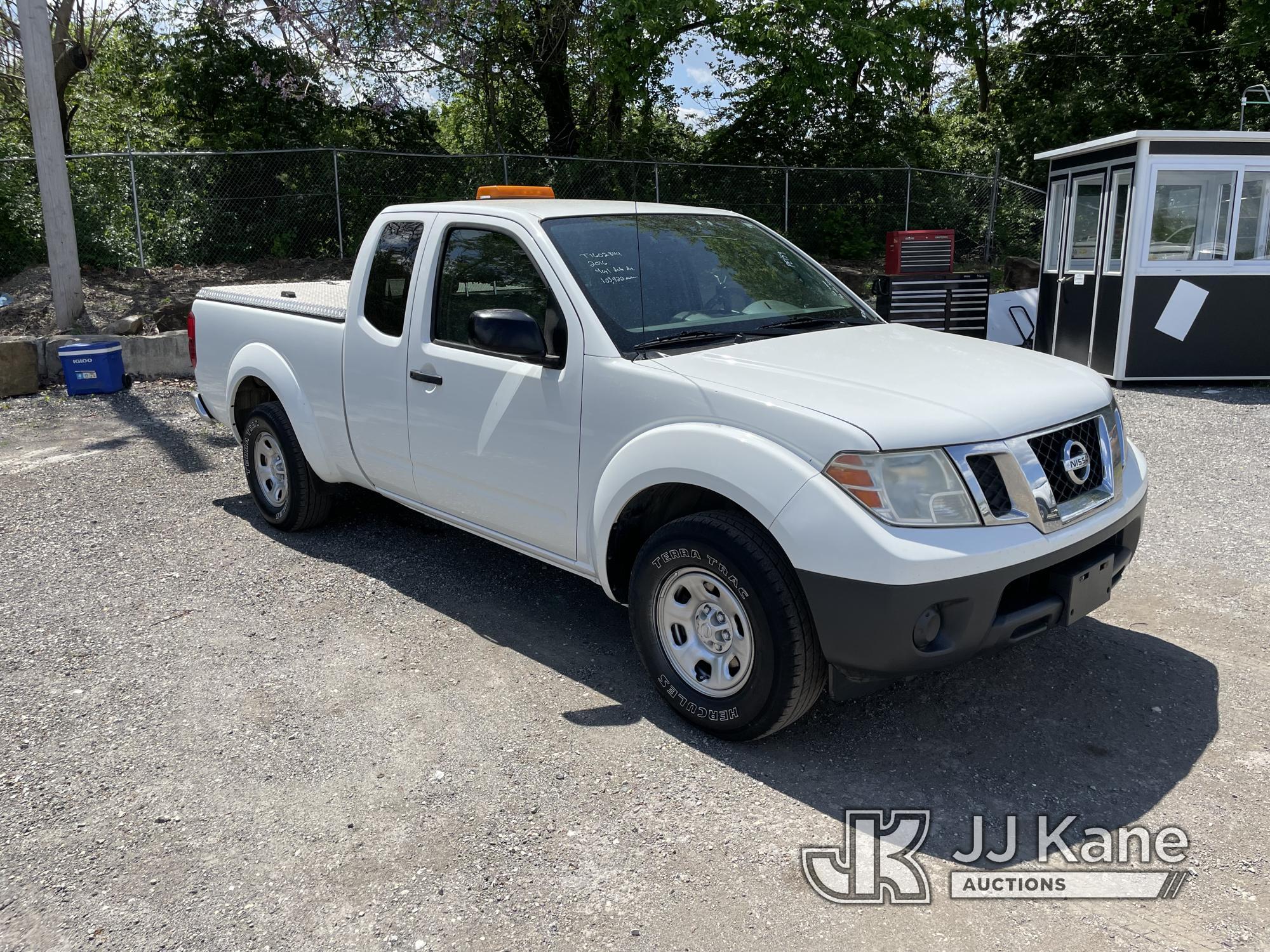 (Plymouth Meeting, PA) 2016 Nissan Frontier Extended-Cab Pickup Truck Runs & Moves, Body & Rust Dama