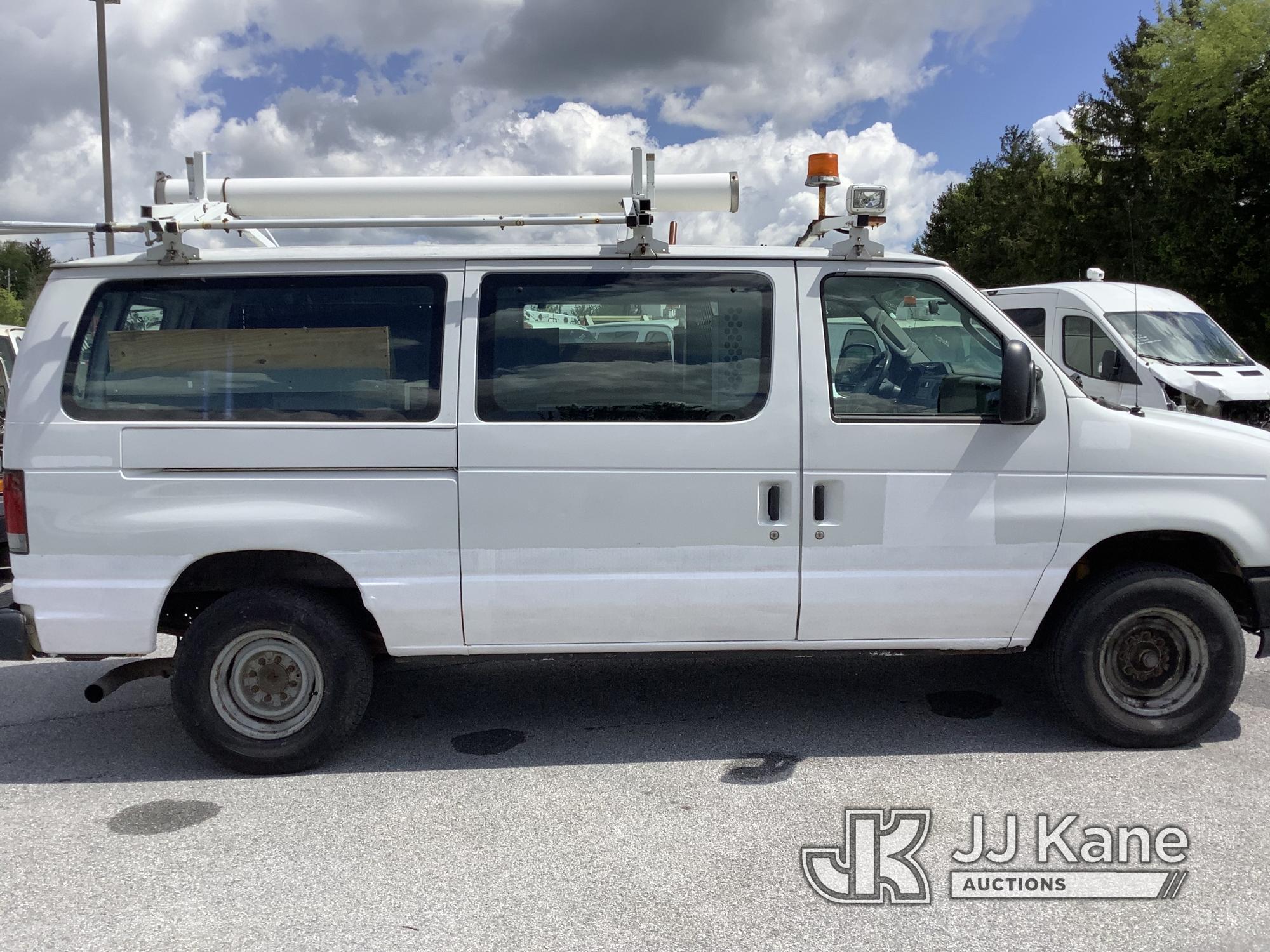 (Chester Springs, PA) 2011 Ford E350 Cargo Van Runs & Moves, Engine Light On, Rust & Body Damage) (I