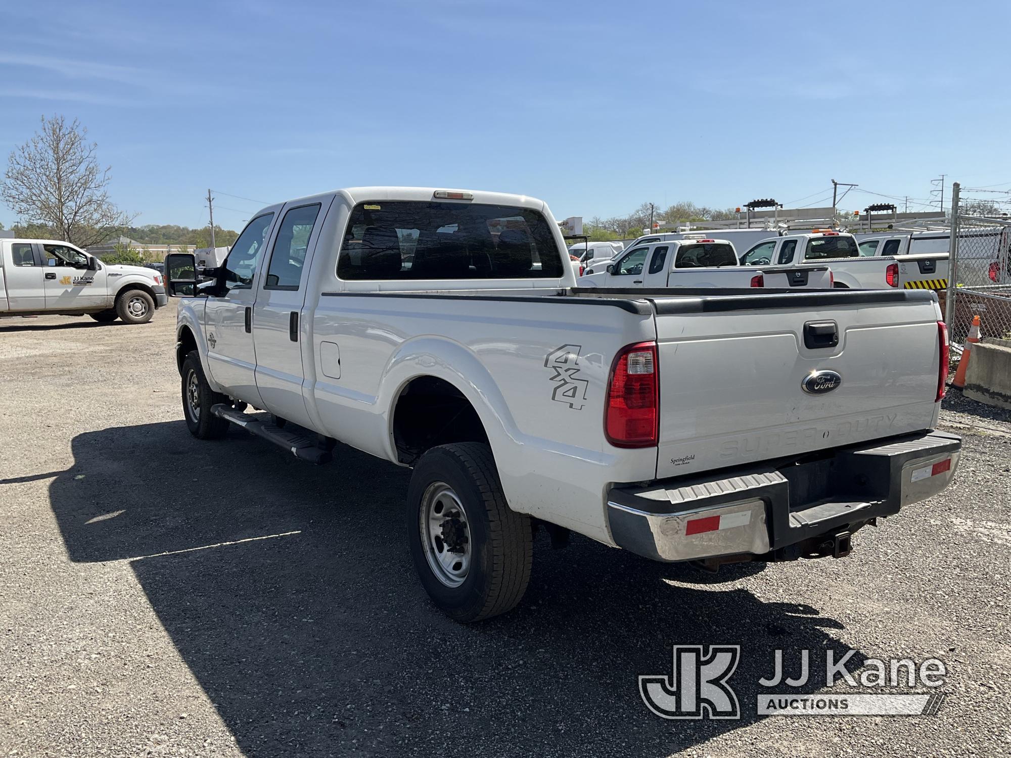 (Plymouth Meeting, PA) 2014 Ford F250 4x4 Crew-Cab Pickup Truck Runs & Moves, Body & Rust Damage, Ch