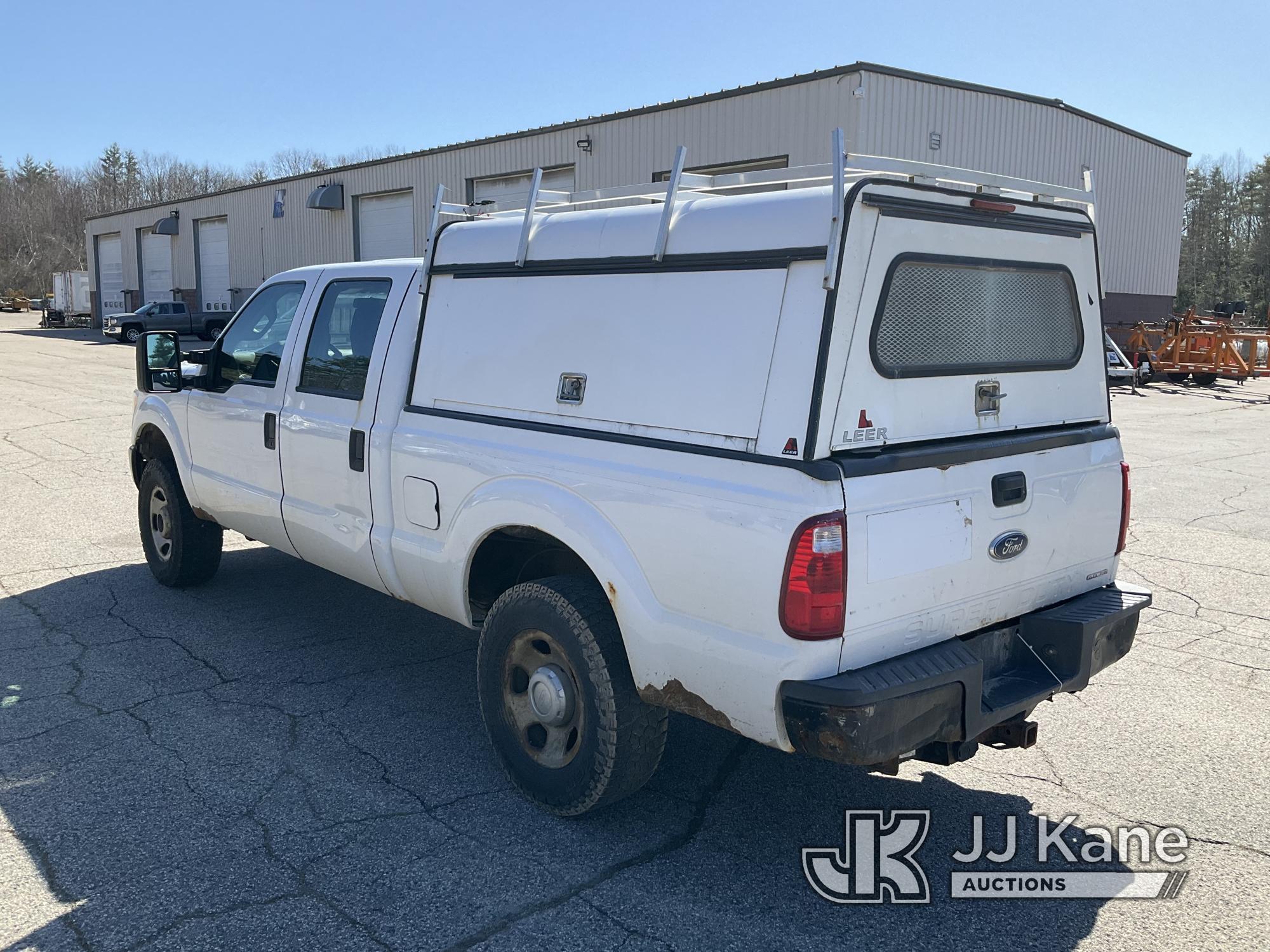 (Wells, ME) 2016 Ford F250 4x4 Crew-Cab Pickup Truck Runs & Moves) (Check Engine Light On, Body/Rust