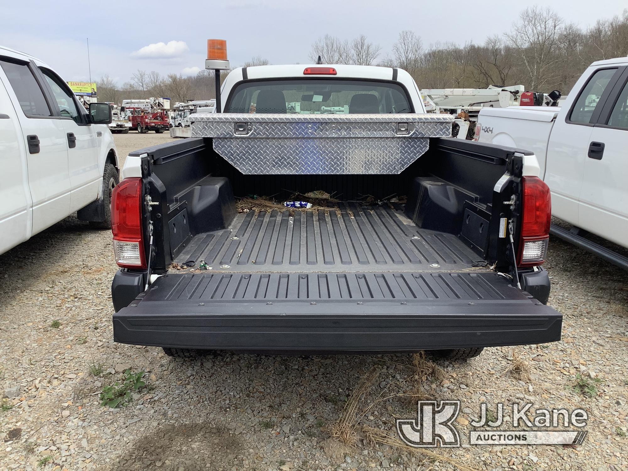 (Smock, PA) 2018 Toyota Tacoma 4x4 Extended-Cab Pickup Truck Not Running, Bad Engine, Rust, Paint &