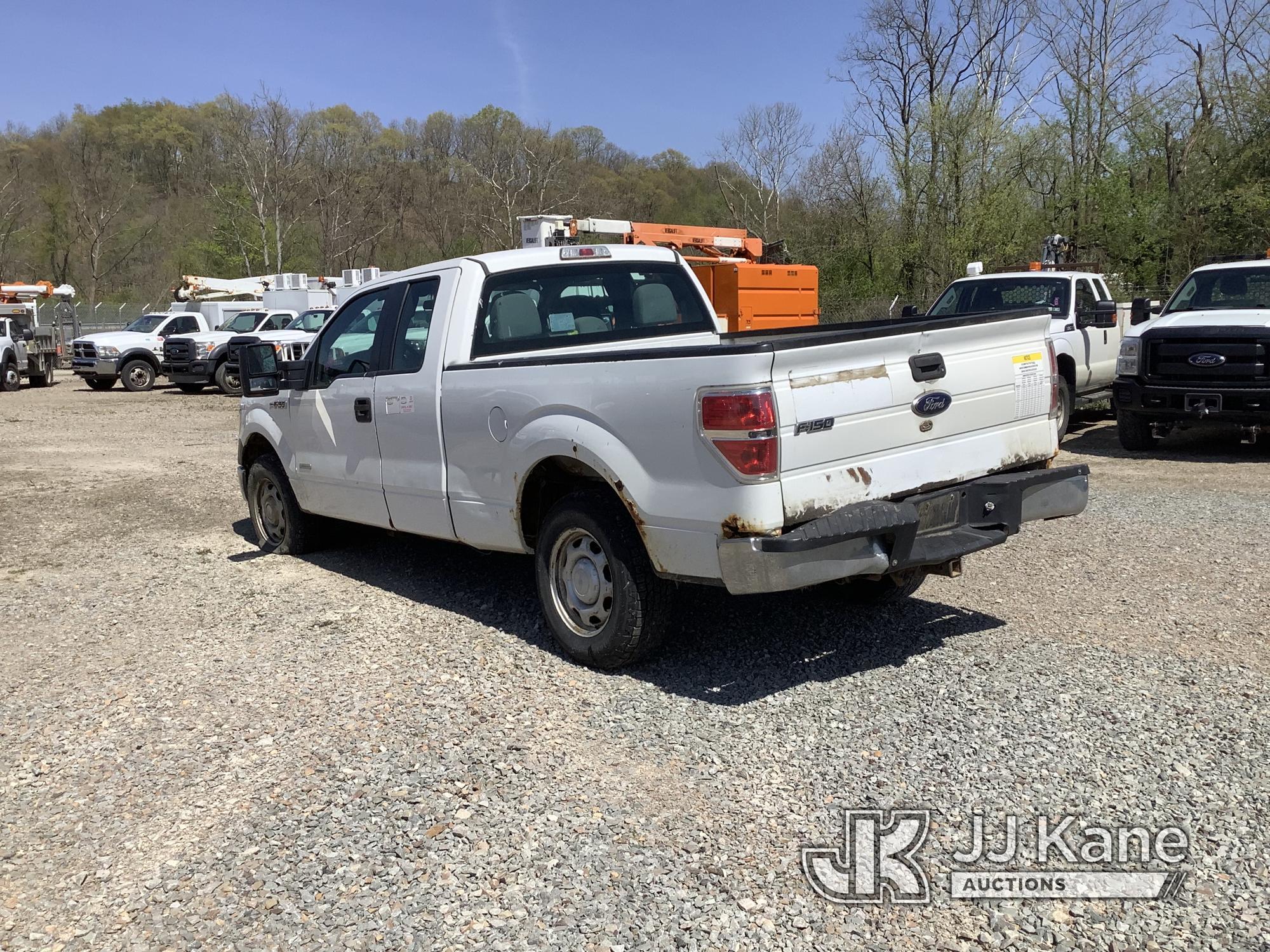 (Smock, PA) 2013 Ford F150 4x4 Extended-Cab Pickup Truck Runs Rough & Moves, Check Engine Light On,