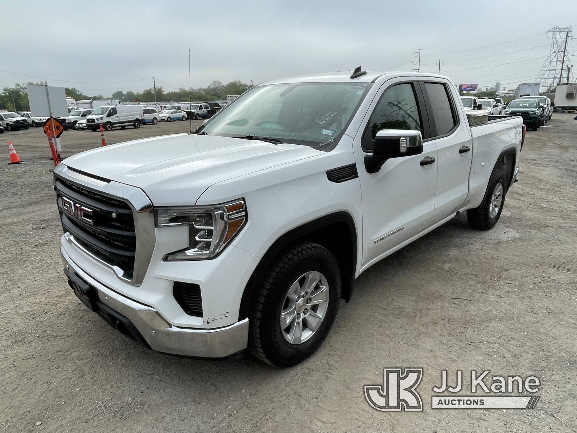 (Plymouth Meeting, PA) 2019 GMC Sierra 1500 4x4 Extended-Cab Pickup Truck Runs & Moves, Body & Rust