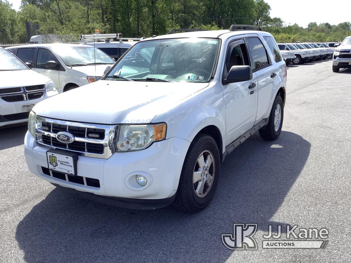 (Chester Springs, PA) 2012 Ford Escape XLT 4x4 4-Door Sport Utility Vehicle Runs & Moves, Missing Re