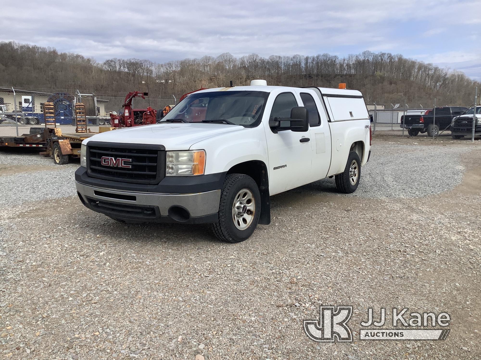 (Smock, PA) 2010 GMC Sierra 1500 4x4 Extended-Cab Pickup Truck Title Delay) (Runs & Moves, Rust & Bo