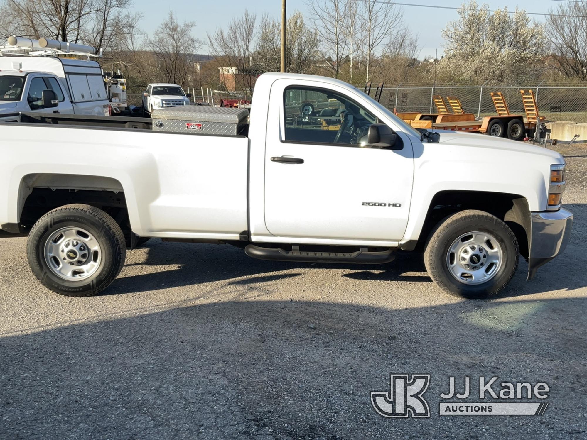 (Plymouth Meeting, PA) 2016 Chevrolet Silverado 2500HD Pickup Truck Runs & Moves, Body & Rust Damage