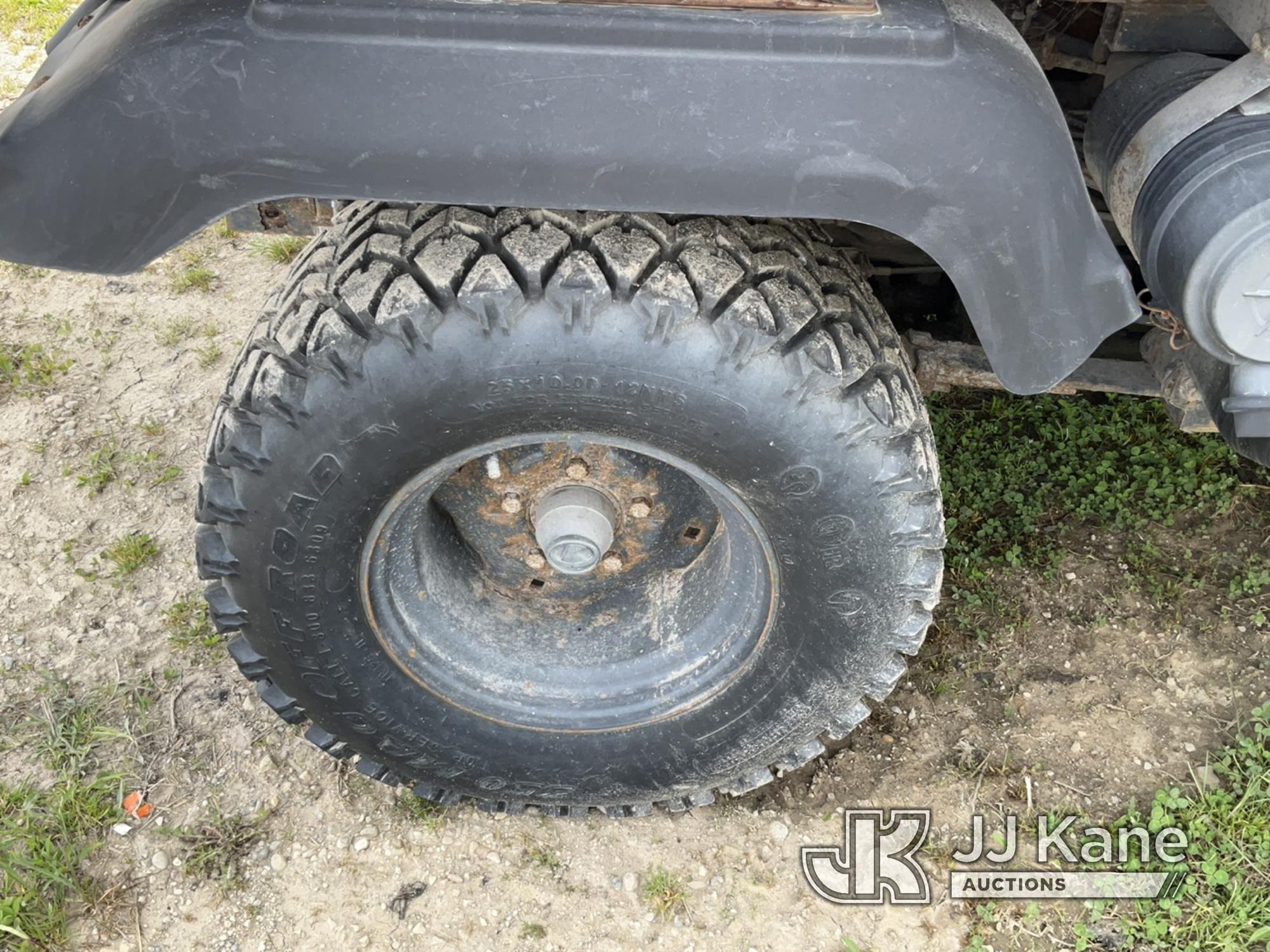 (Charlotte, MI) Kubota RTV1100 4X4 Utility Cart No Title) (Runs, Moves - Only Moves in Low and Rever