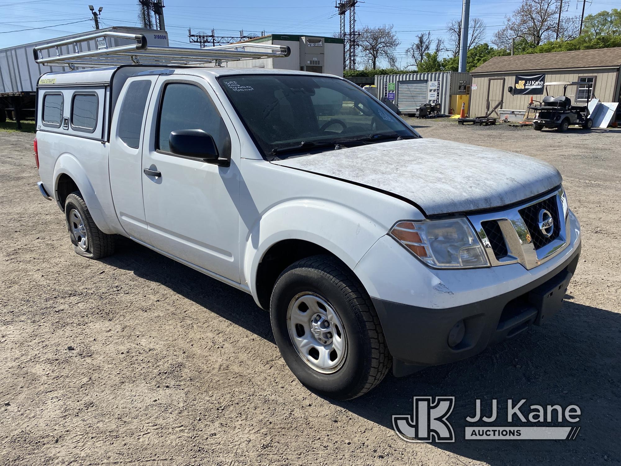 (Plymouth Meeting, PA) 2016 Nissan Frontier Extended-Cab Pickup Truck Runs & Moves, Body & Rust Dama