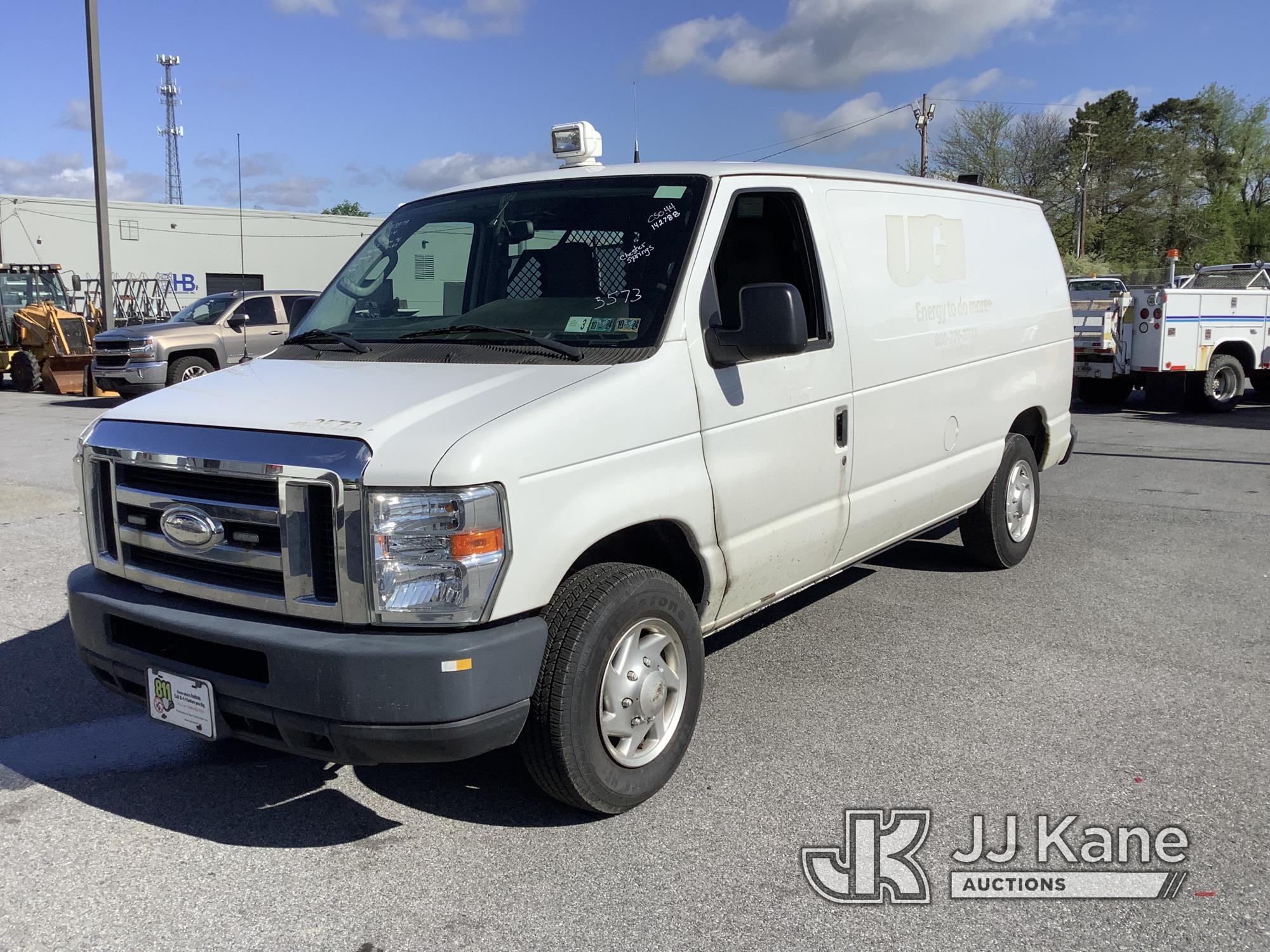 (Chester Springs, PA) 2014 Ford E150 Cargo Van Runs & Moves, TPS Light On, Rust & Body Damage) (Insp