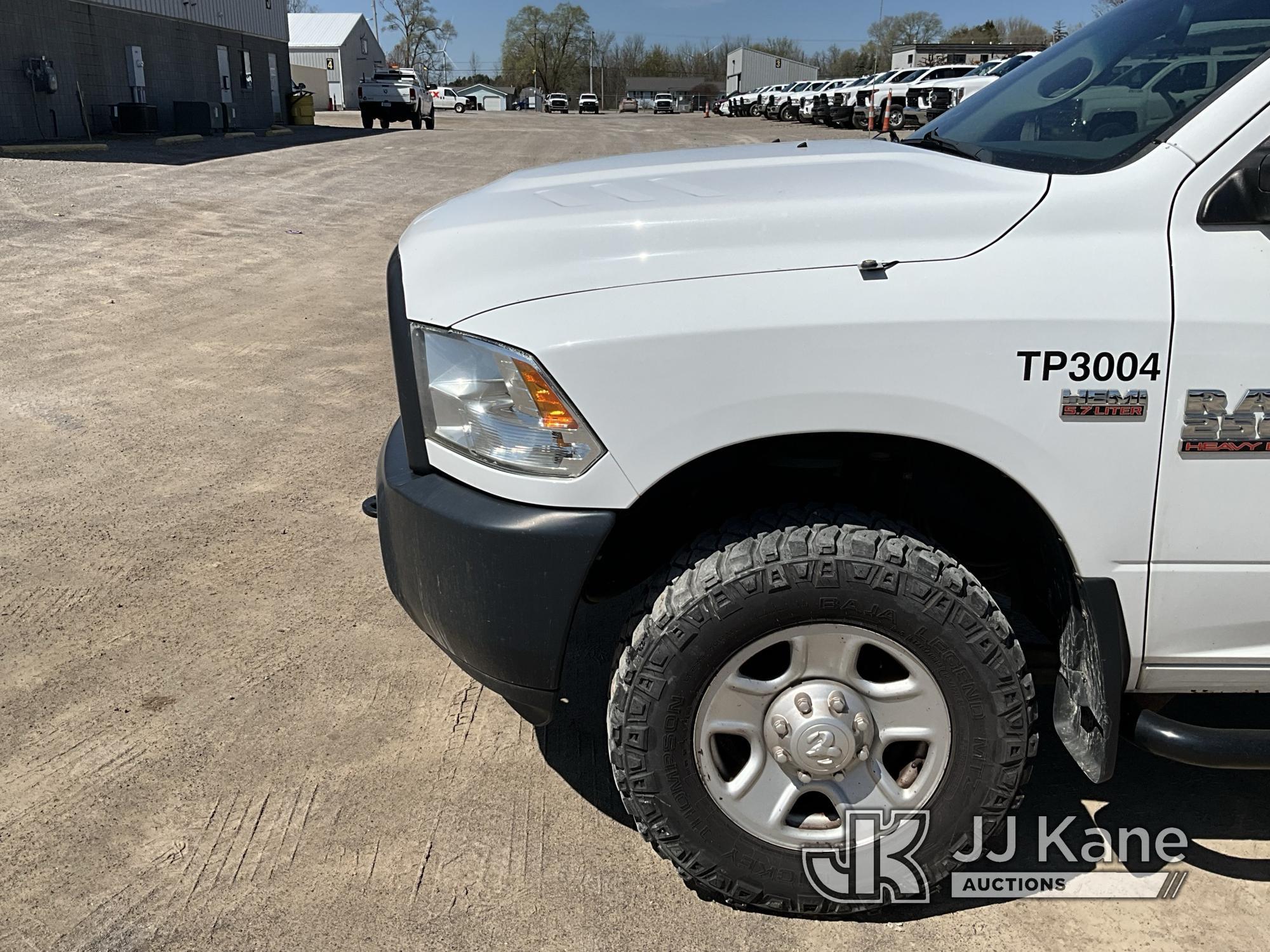 (Rosebush, MI) 2015 Dodge 2500 4x4 Pickup Truck Runs & Moves) (Check Engine Light On) (Engine Issues