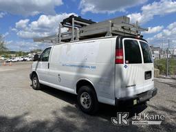 (Plymouth Meeting, PA) 2011 GMC Savana G3500 Cargo Van CNG Only) (Runs & Moves, Body & Rust Damage