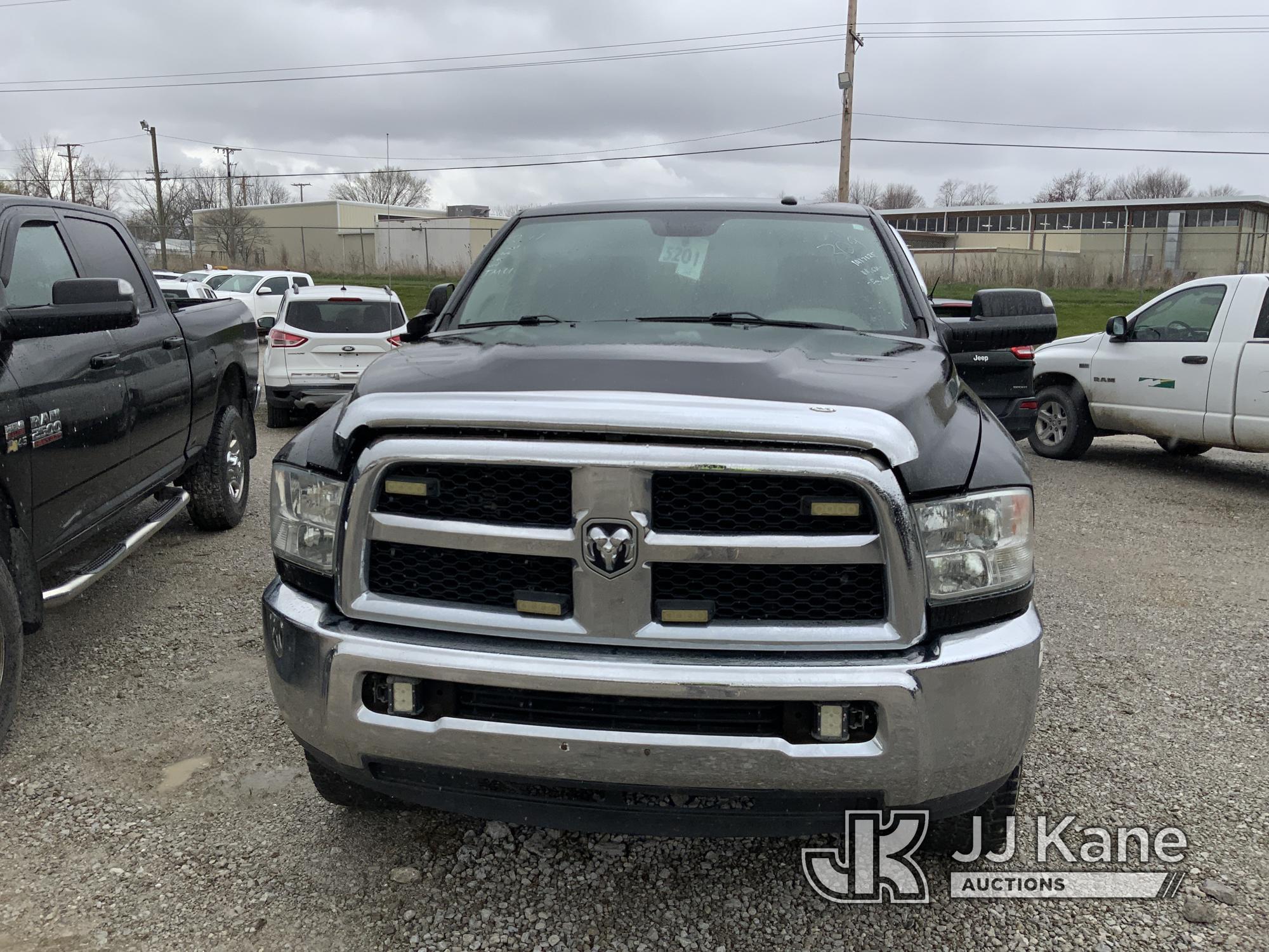 (Fort Wayne, IN) 2017 RAM 2500 4x4 Crew-Cab Pickup Truck Not Running, Condition Unknown, Engine Apar