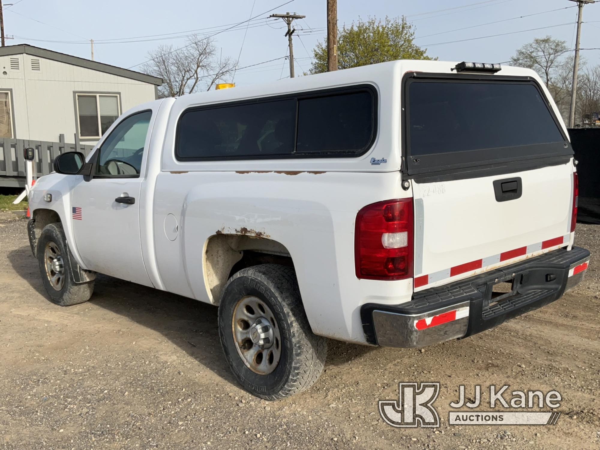 (Charlotte, MI) 2008 Chevrolet Silverado 1500 4x4 Pickup Truck Runs & Moves) (Jump To Start, Rust Da