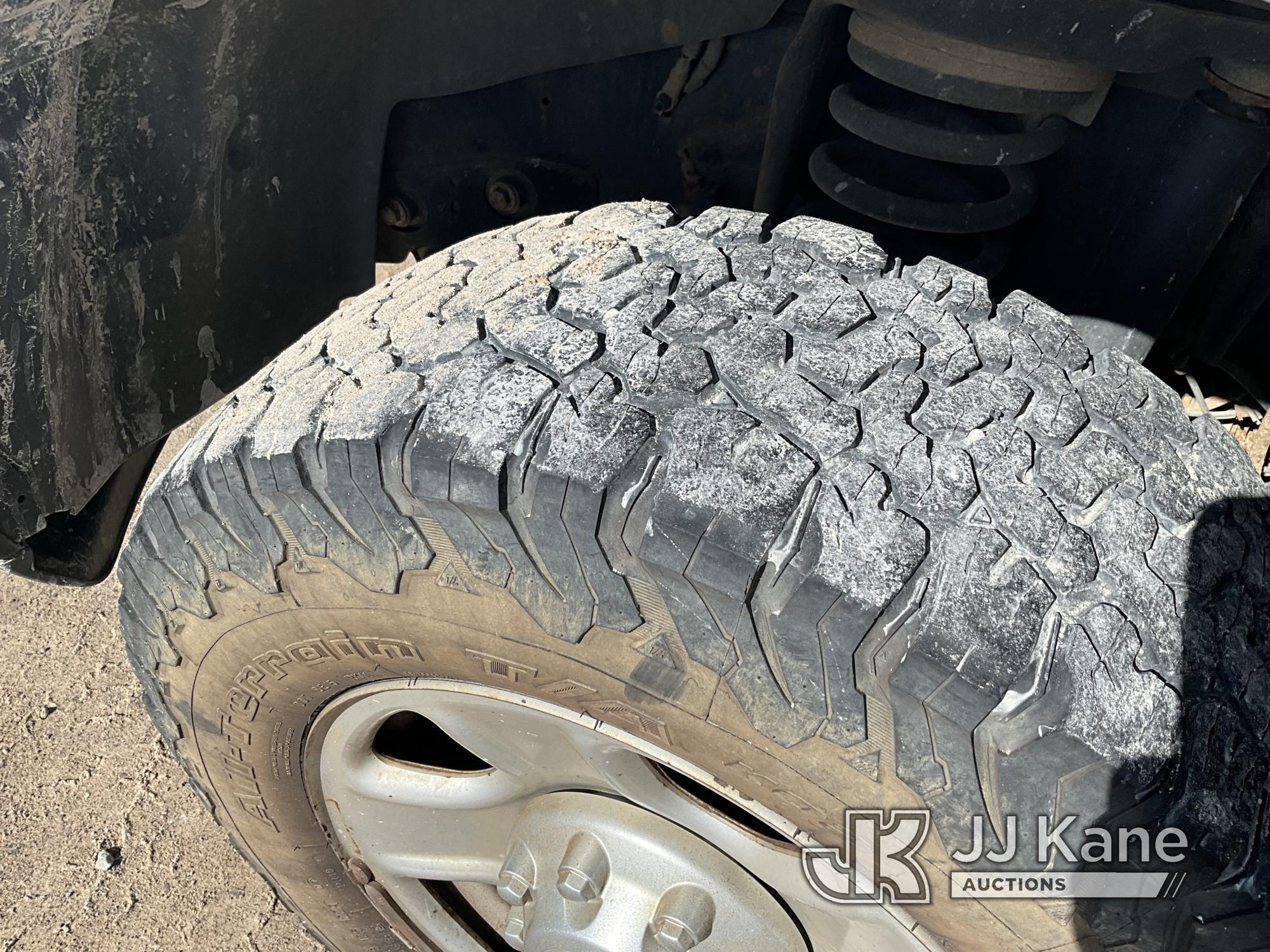 (Rosebush, MI) 2015 RAM 2500 4x4 Pickup Truck Runs & Moves)  (Damage To Drivers Seat,  Cracked Winds