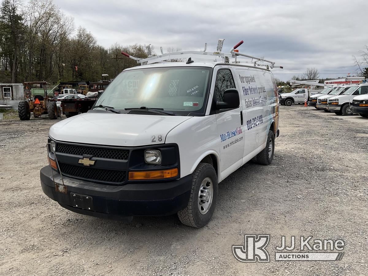 (Catskill, NY) 2016 Chevrolet Express G2500 Cargo Van Runs & Moves) (Rust Damage