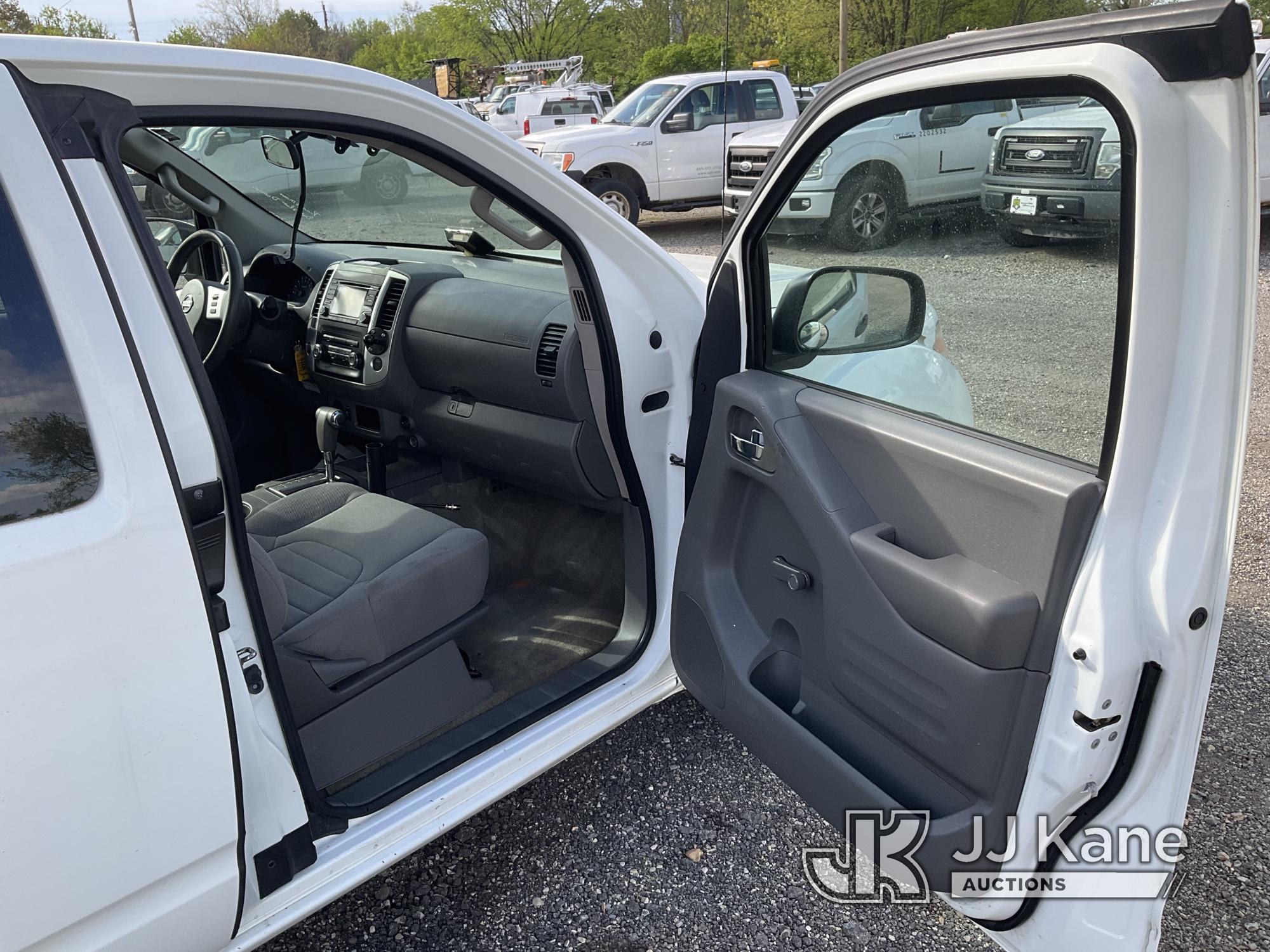 (Plymouth Meeting, PA) 2017 Nissan Frontier Extended-Cab Pickup Truck Runs & Moves, Body & Rust Dama