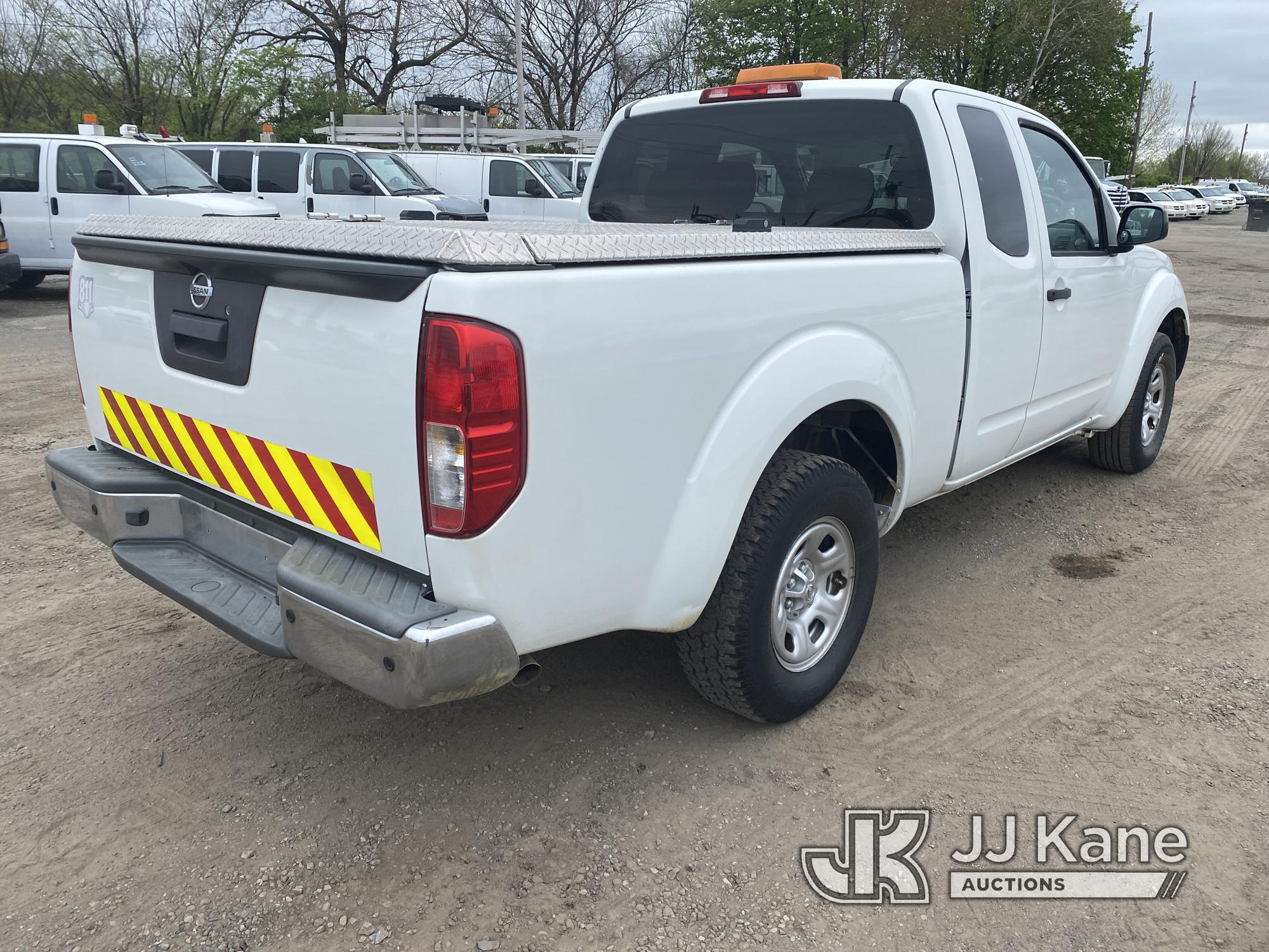 (Plymouth Meeting, PA) 2016 Nissan Frontier Extended-Cab Pickup Truck Runs & Moves, Body & Rust Dama