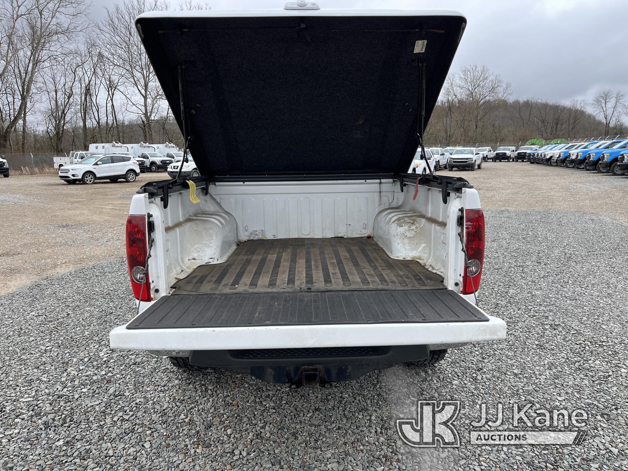 (Smock, PA) 2012 GMC Canyon 4x4 Crew-Cab Pickup Truck Title Delay) (Runs & Moves, Jump To Start, Rus