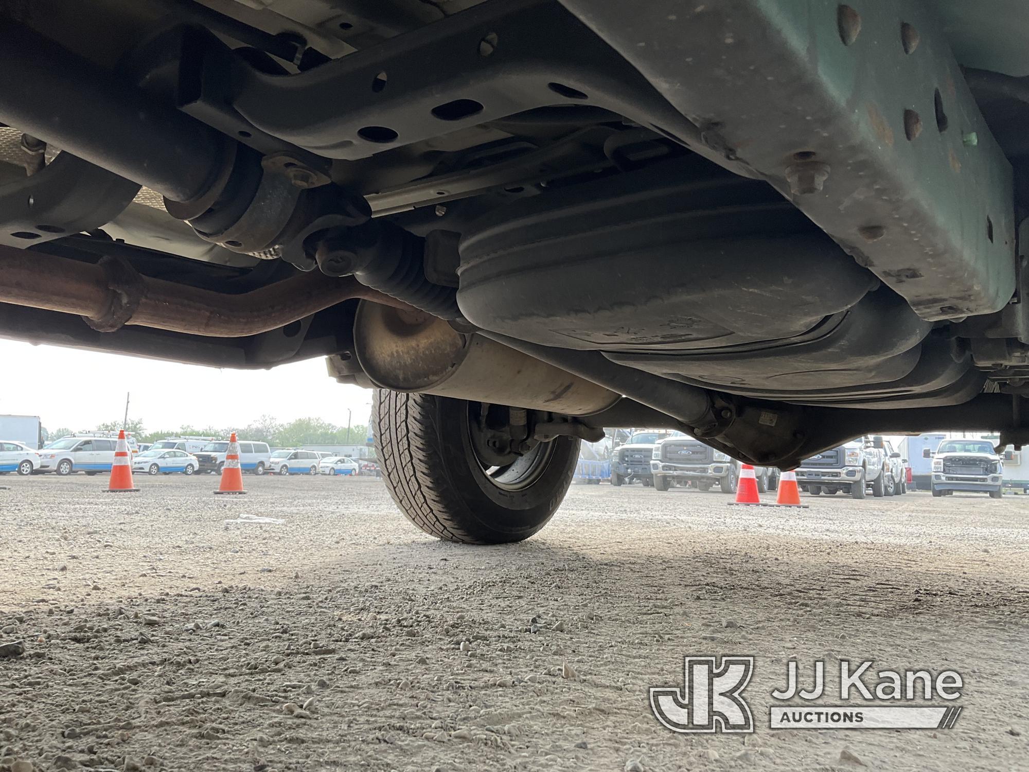 (Plymouth Meeting, PA) 2017 Toyota Tacoma 4x4 Crew-Cab Pickup Truck Runs & Moves, Body & Rust Damage