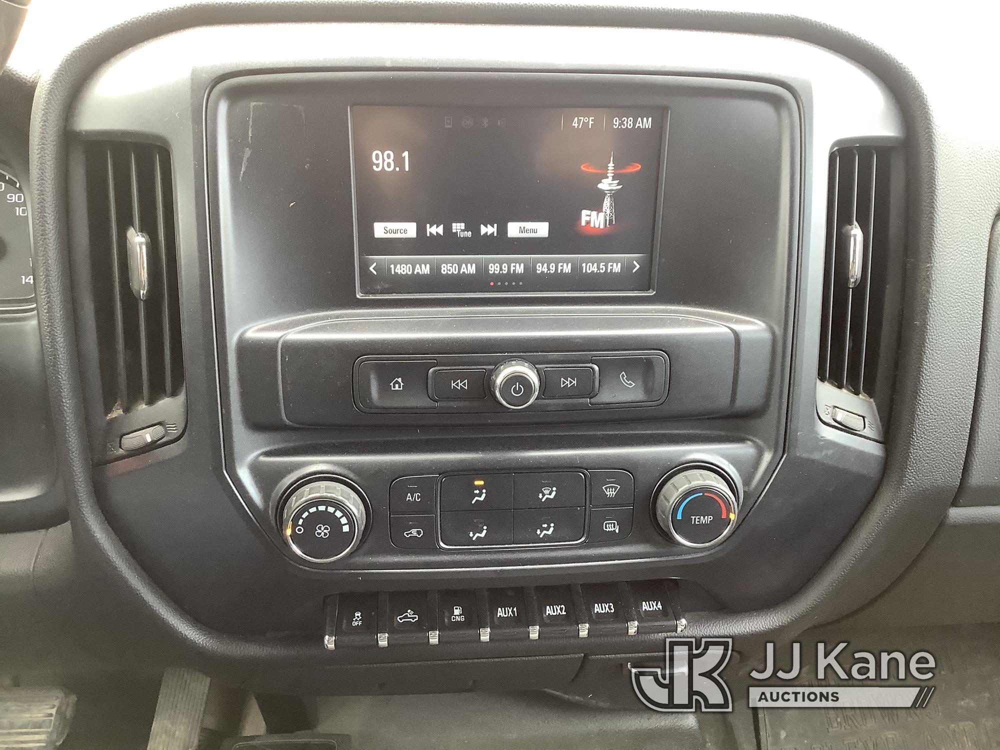 (Smock, PA) 2016 GMC Sierra 2500HD 4x4 Extended-Cab Pickup Truck Title Delay) (Runs & Moves, Rust Da