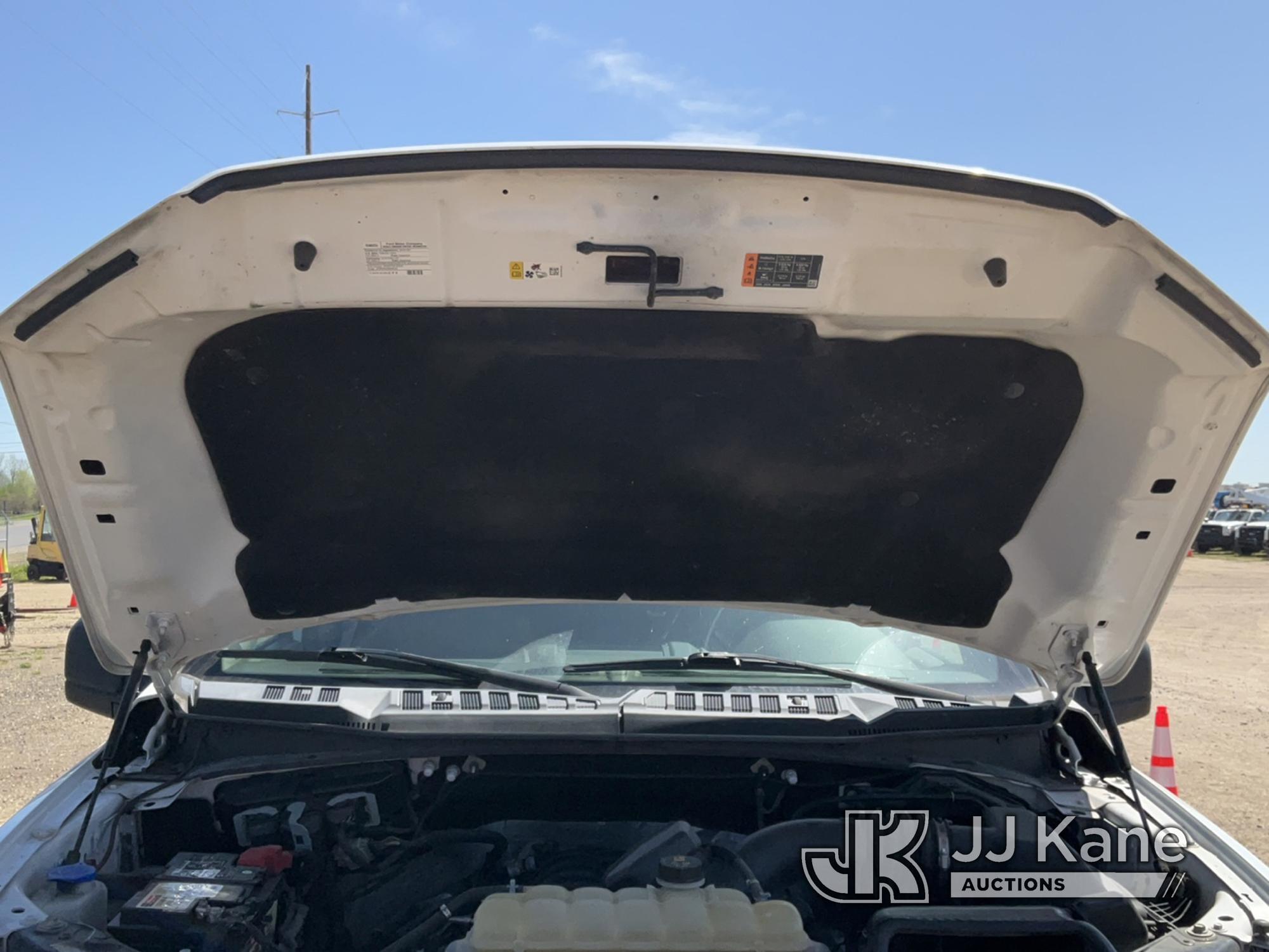 (Charlotte, MI) 2018 Ford F150 4x4 Crew-Cab Pickup Truck Runs, Moves