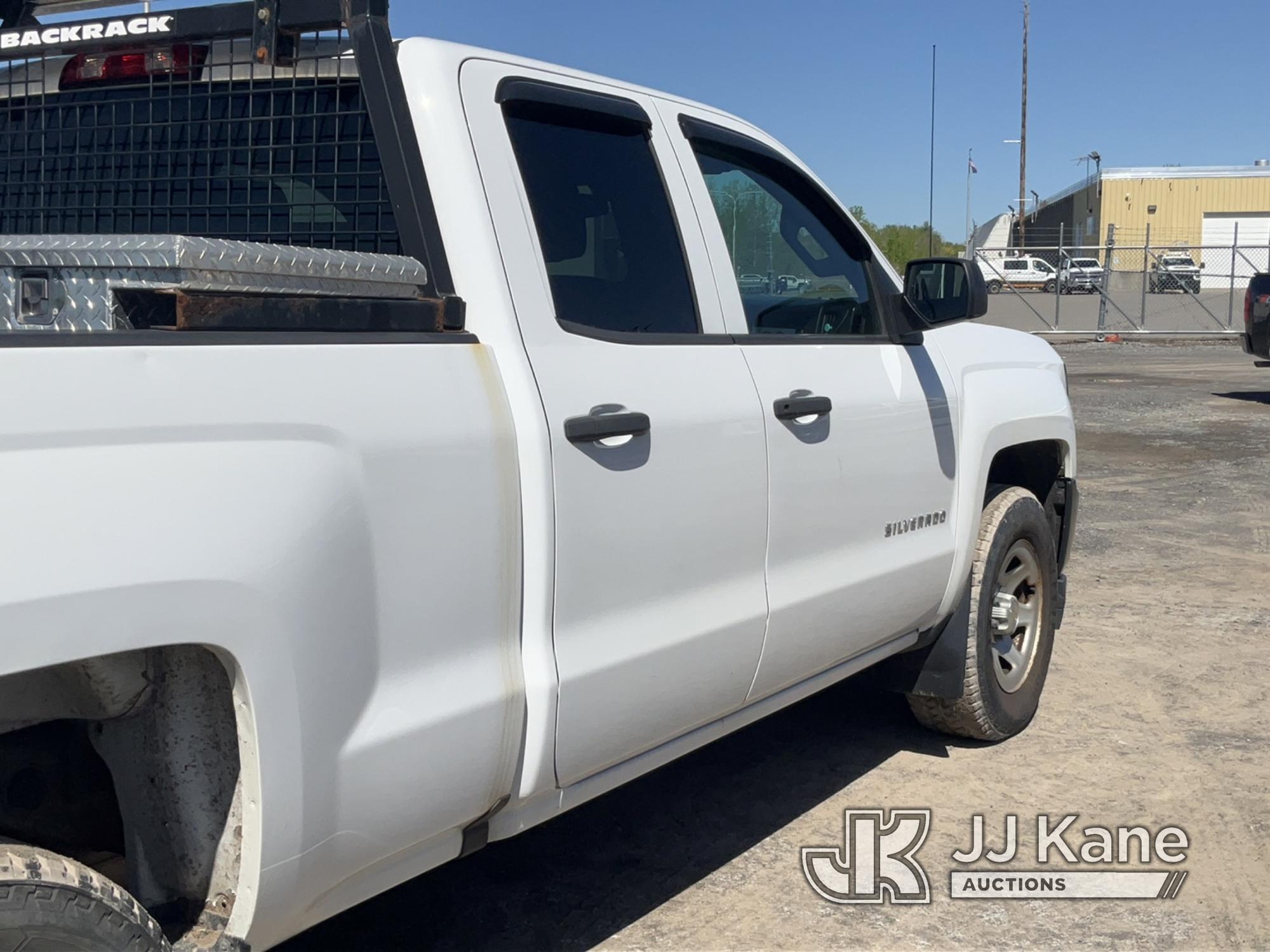 (Rome, NY) 2017 Chevrolet Silverado 1500 4x4 Extended-Cab Pickup Truck Runs & Moves, Body & Rust Dam