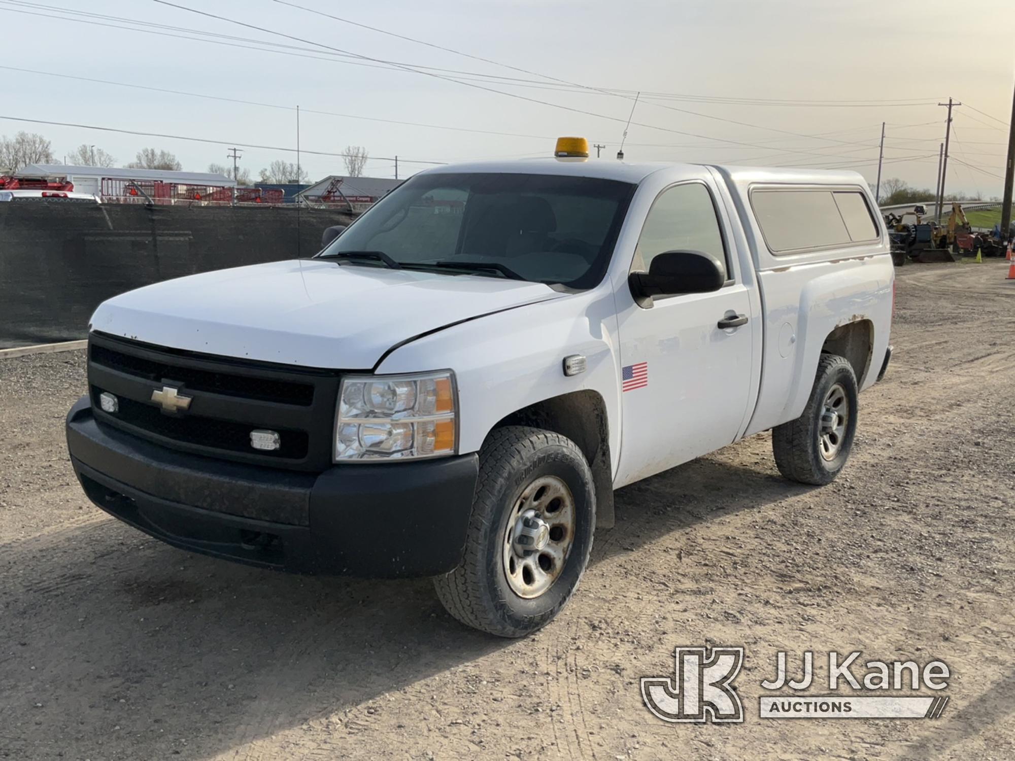 (Charlotte, MI) 2008 Chevrolet Silverado 1500 4x4 Pickup Truck Runs & Moves) (Jump To Start, Rust Da