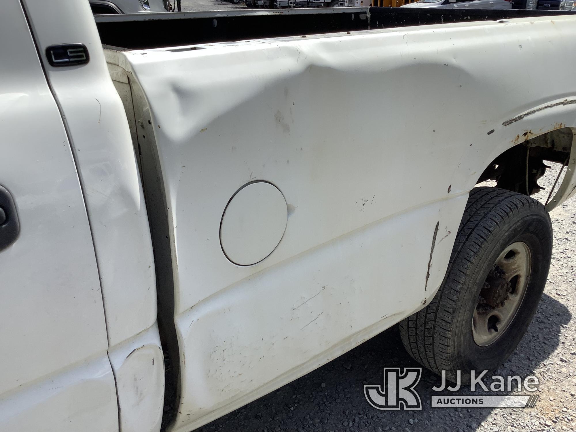 (Frederick, MD) 2007 Chevrolet Silverado 2500HD 4x4 Crew-Cab Pickup Truck Runs Rough & Moves, Engine