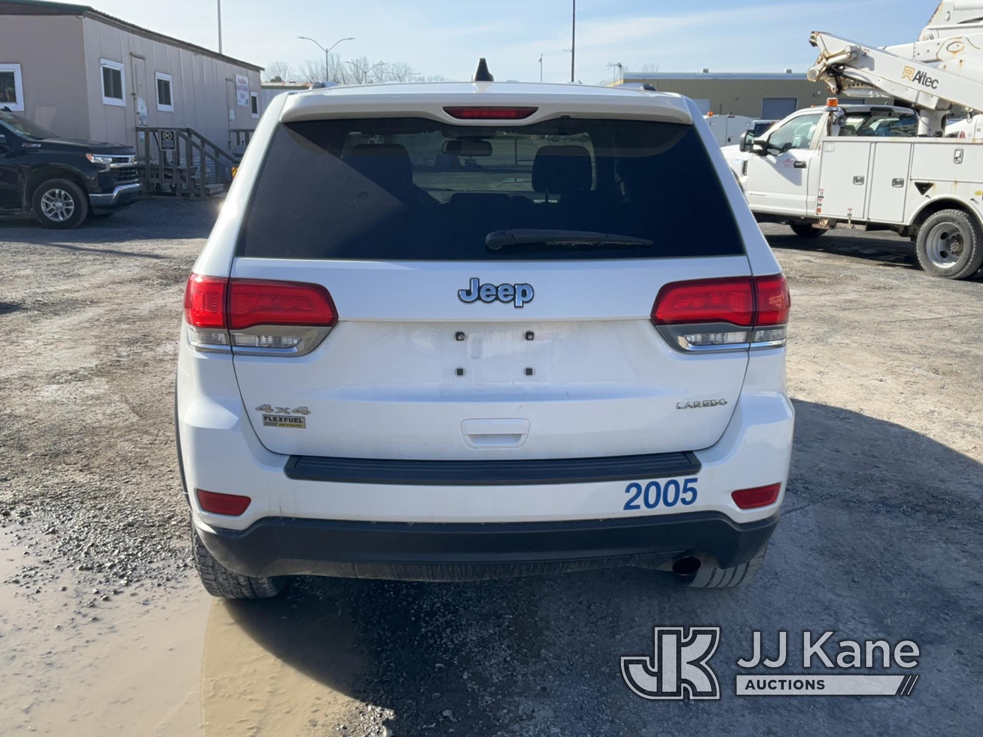 (Rome, NY) 2014 Jeep Grand Cherokee Laredo 4x4 4-Door Sport Utility Vehicle Runs & Moves, Body & Rus