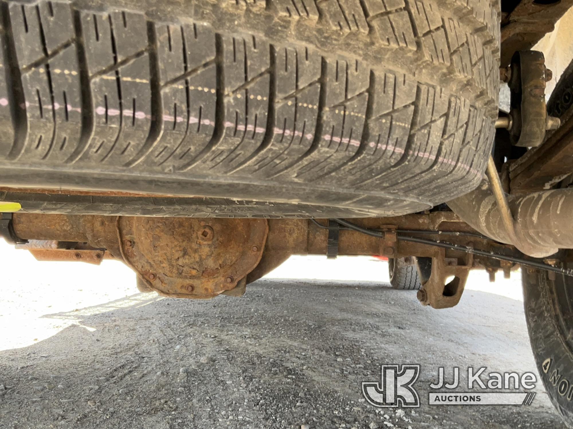 (Charlotte, MI) 2012 Chevrolet Silverado 1500 4x4 Extended-Cab Pickup Truck Runs, Moves, Rust, Body