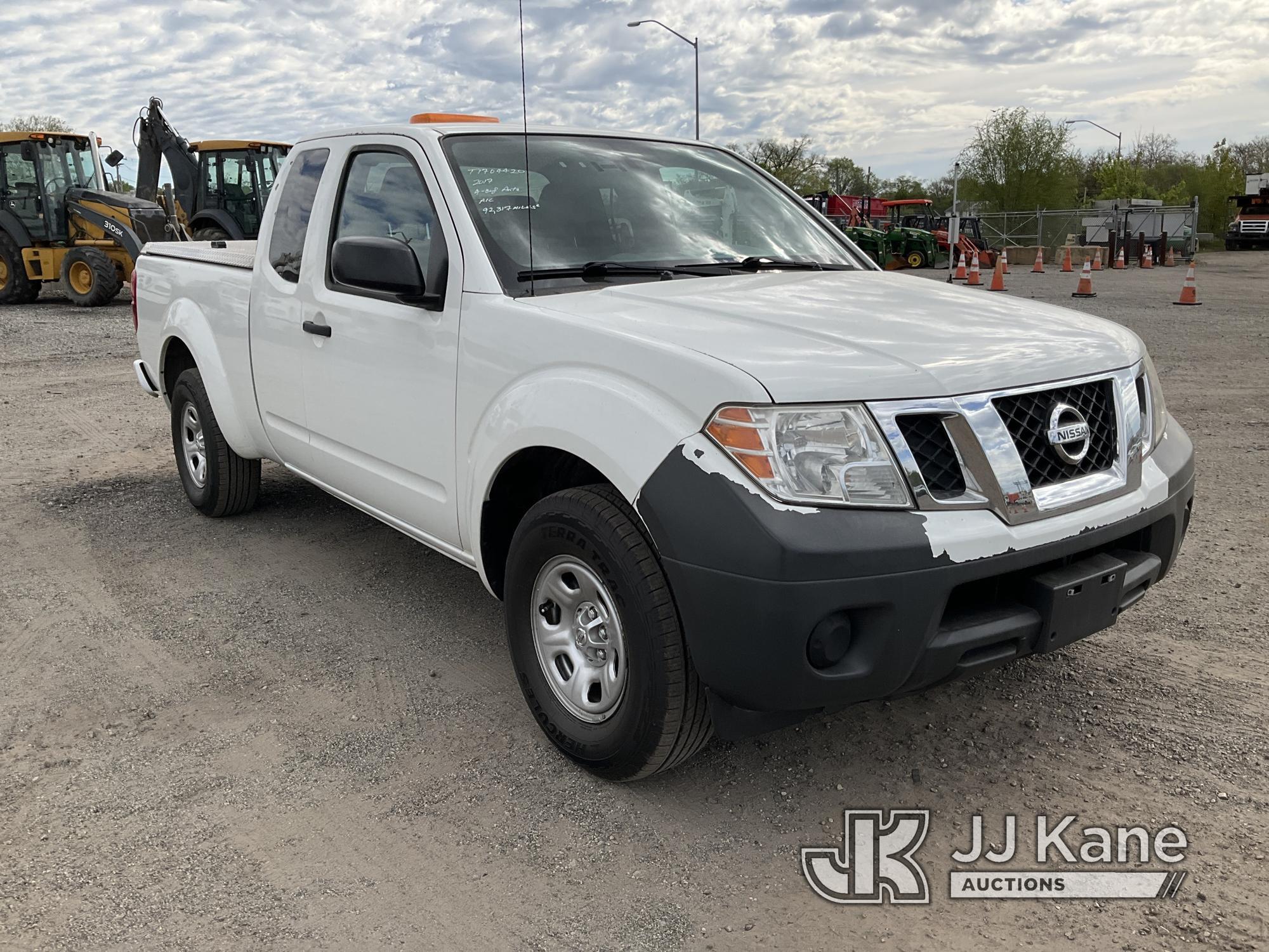 (Plymouth Meeting, PA) 2017 Nissan Frontier Extended-Cab Pickup Truck Runs & Moves, Body & Rust Dama