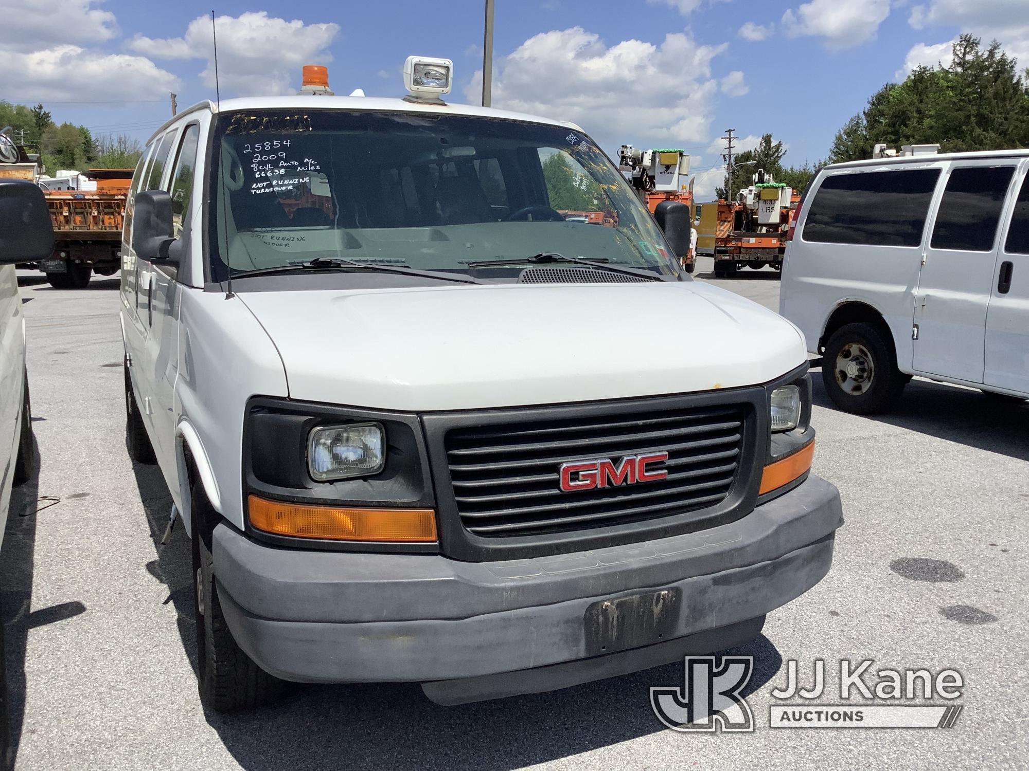 (Chester Springs, PA) 2009 GMC Savana G3500 Cargo Van Not Running, Condition Unknown, Cranks, Rust &