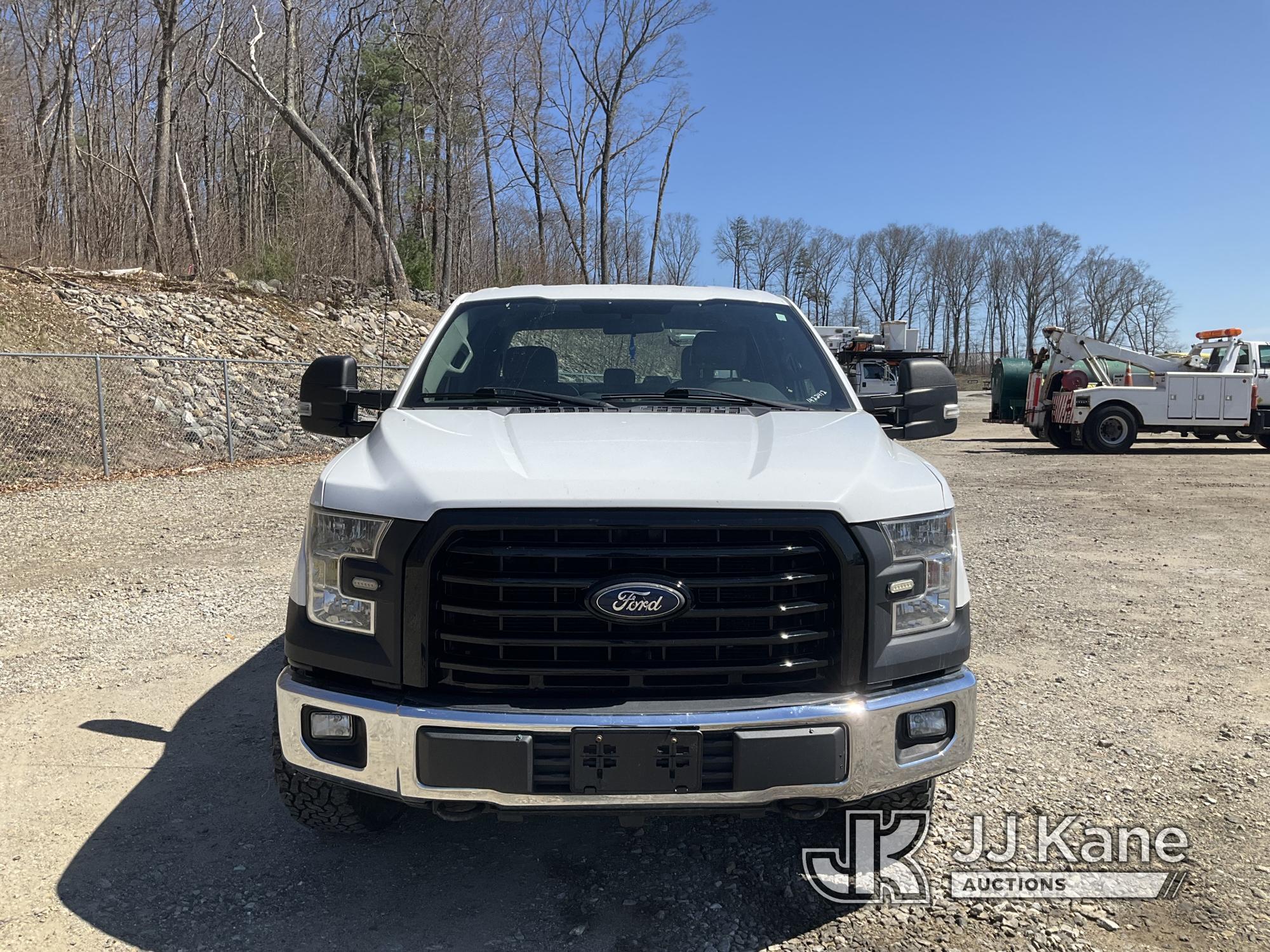 (Shrewsbury, MA) 2016 Ford F150 4x4 Crew-Cab Pickup Truck Runs & Moves With Transmission Issues) (Lu