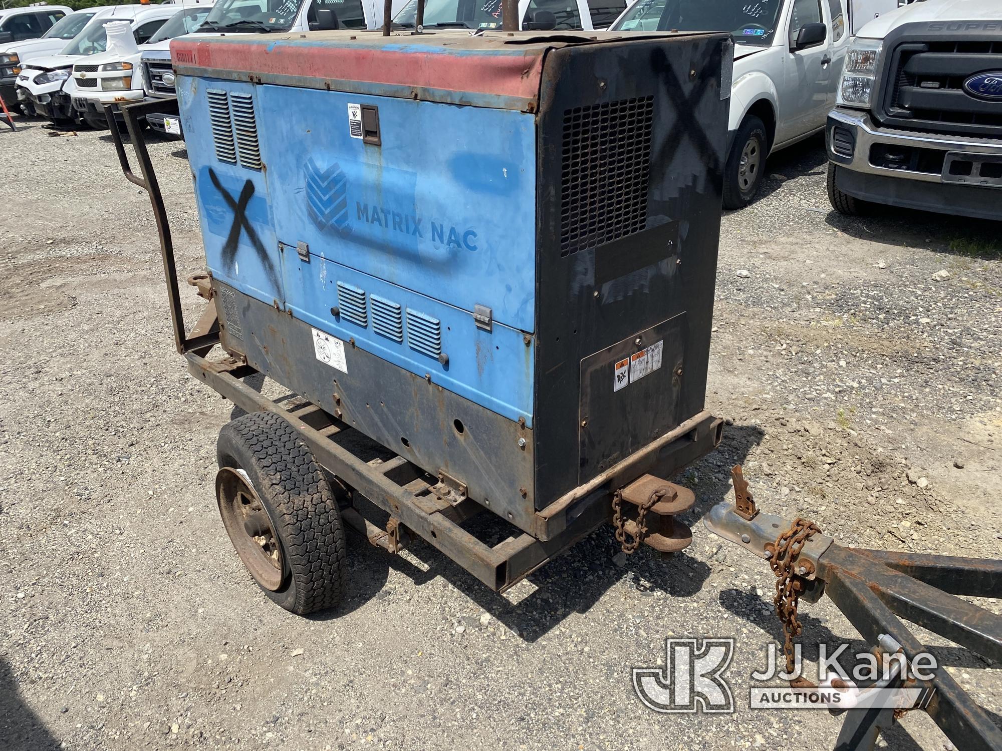 (Plymouth Meeting, PA) Miller Big Blue 500D Welder/Generator Not Running, Condition Unknown, Tires O