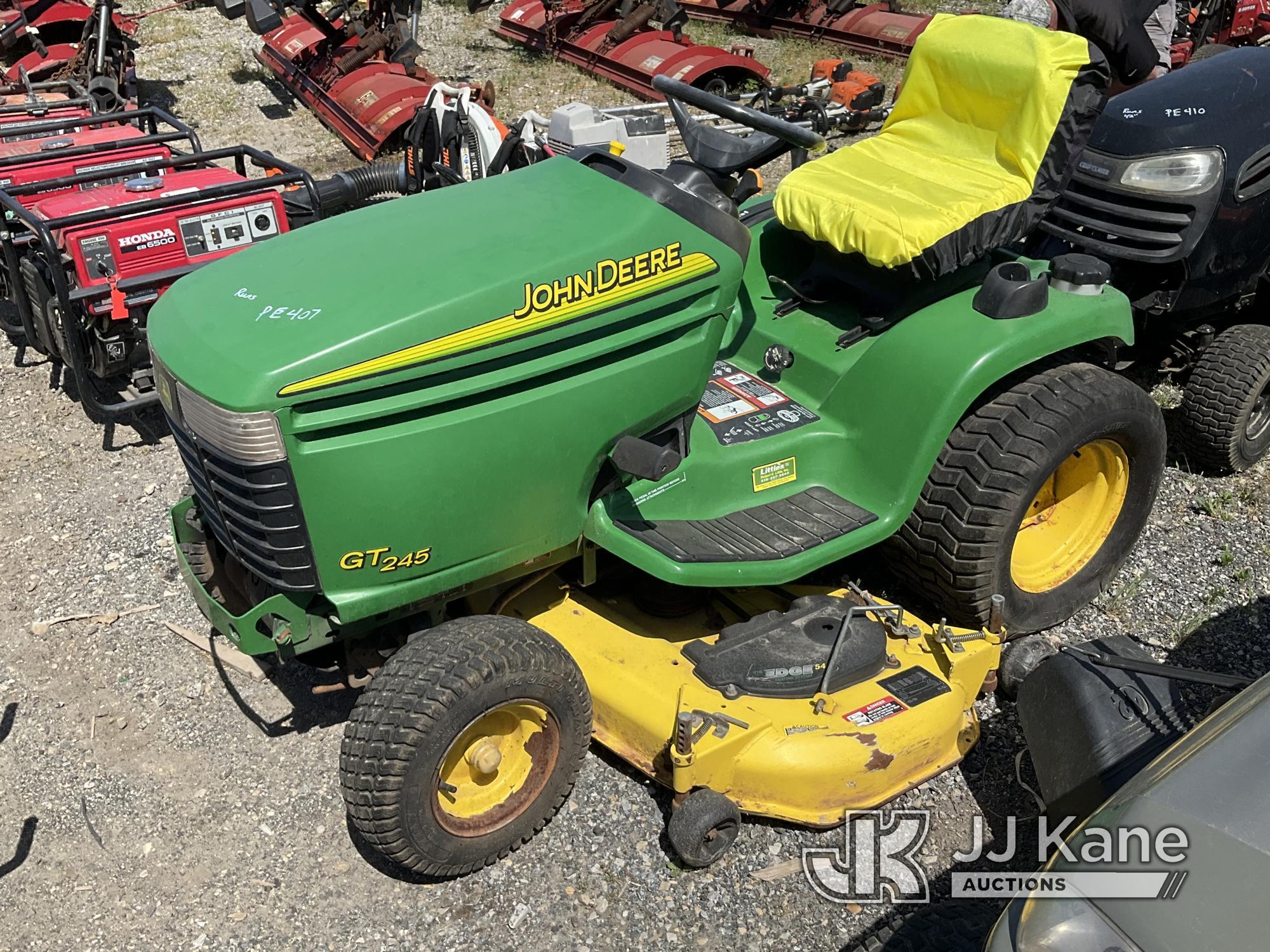 (Plymouth Meeting, PA) John Deere GT245 Runs