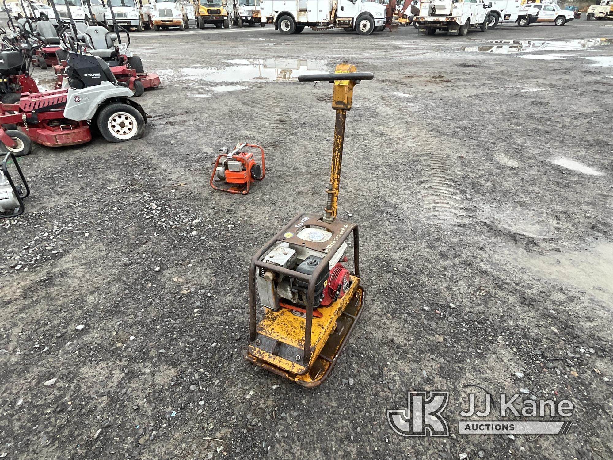 (Rome, NY) 1988 Wacker-Werke BPU2440A Walk-Behind Plate Compactor Per seller: ran when taken from se