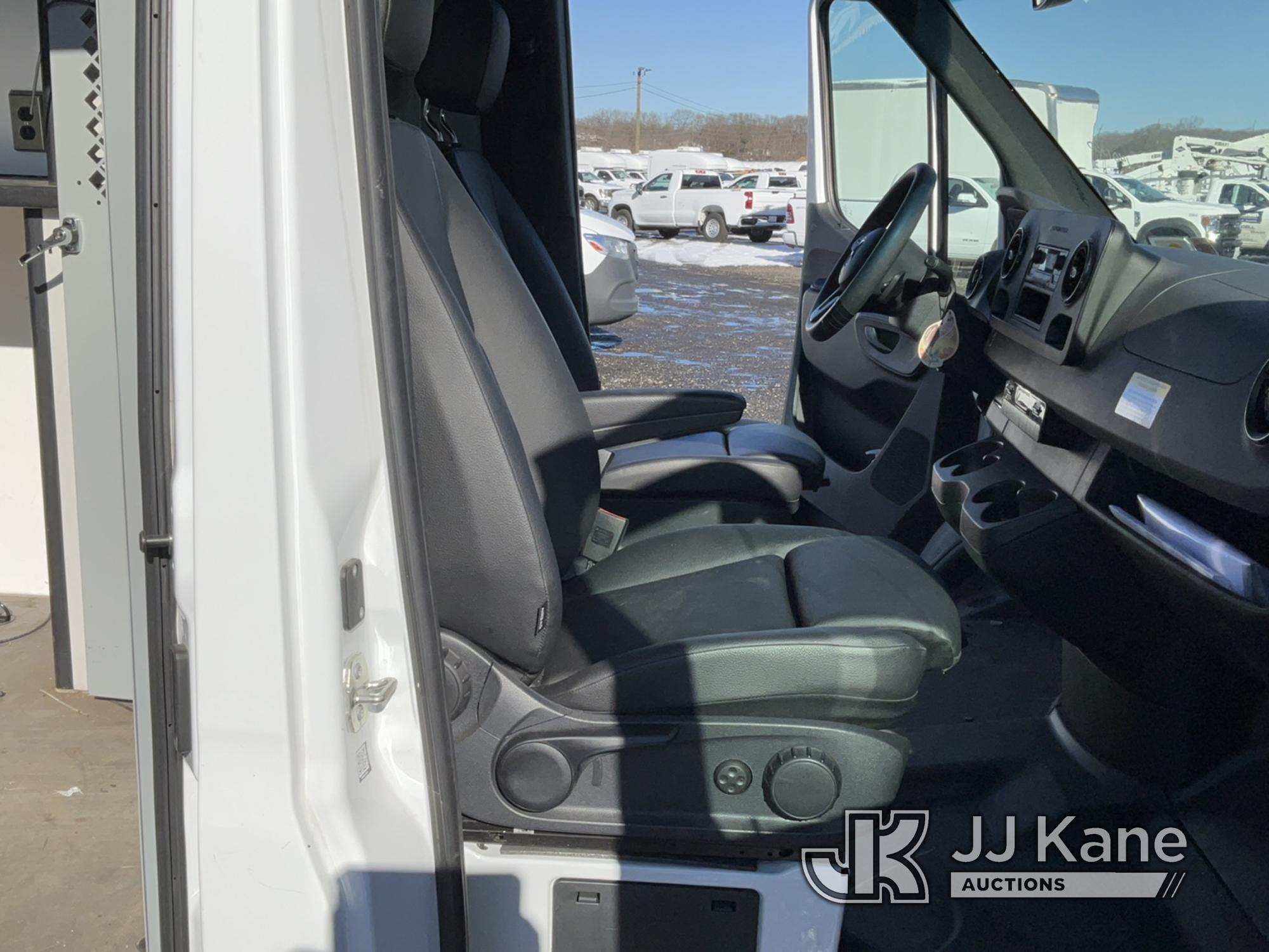 (Kings Park, NY) 2022 Mercedes-Benz Sprinter 2500 Cable Splicing Van Runs & Moves) (Inspection and R