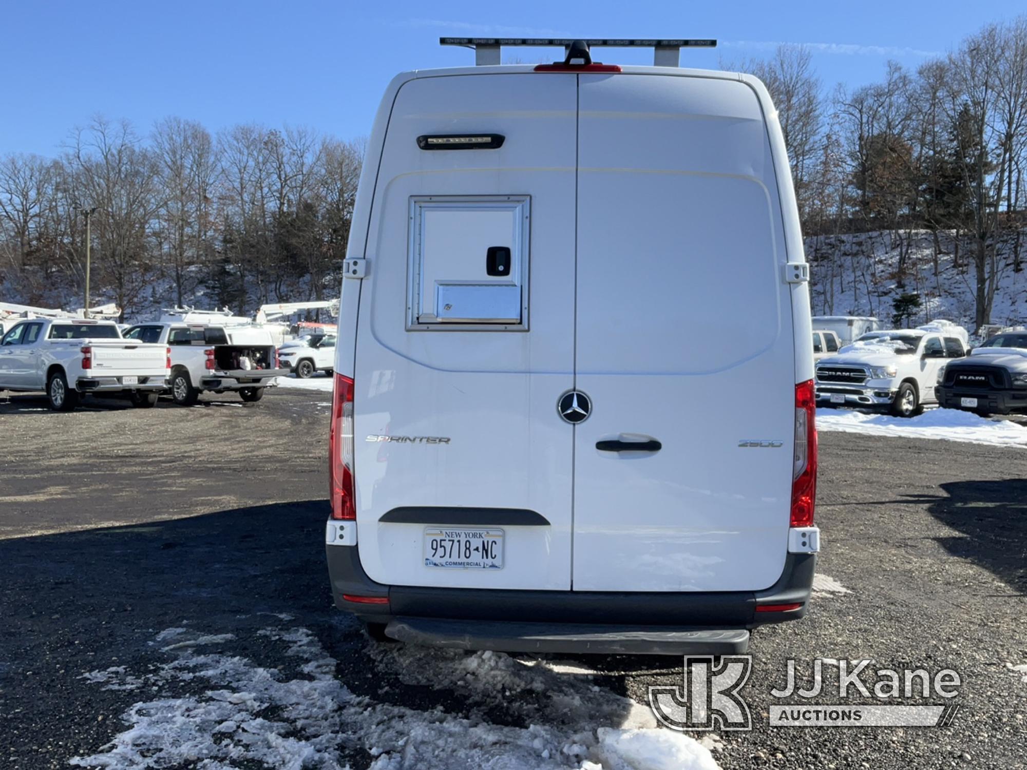 (Kings Park, NY) 2022 Mercedes-Benz Sprinter 2500 Cable Splicing Van Runs & Moves) (Inspection and R